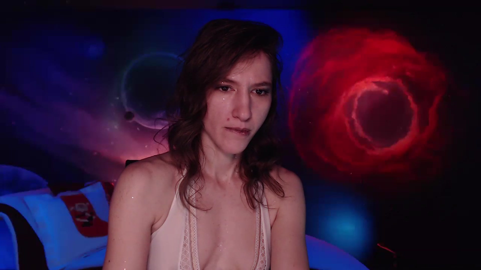 Gallery image thumbnail from IntruderRorry's myfreecams stream on, 12/27/2022, 11:16 image 7 of 20