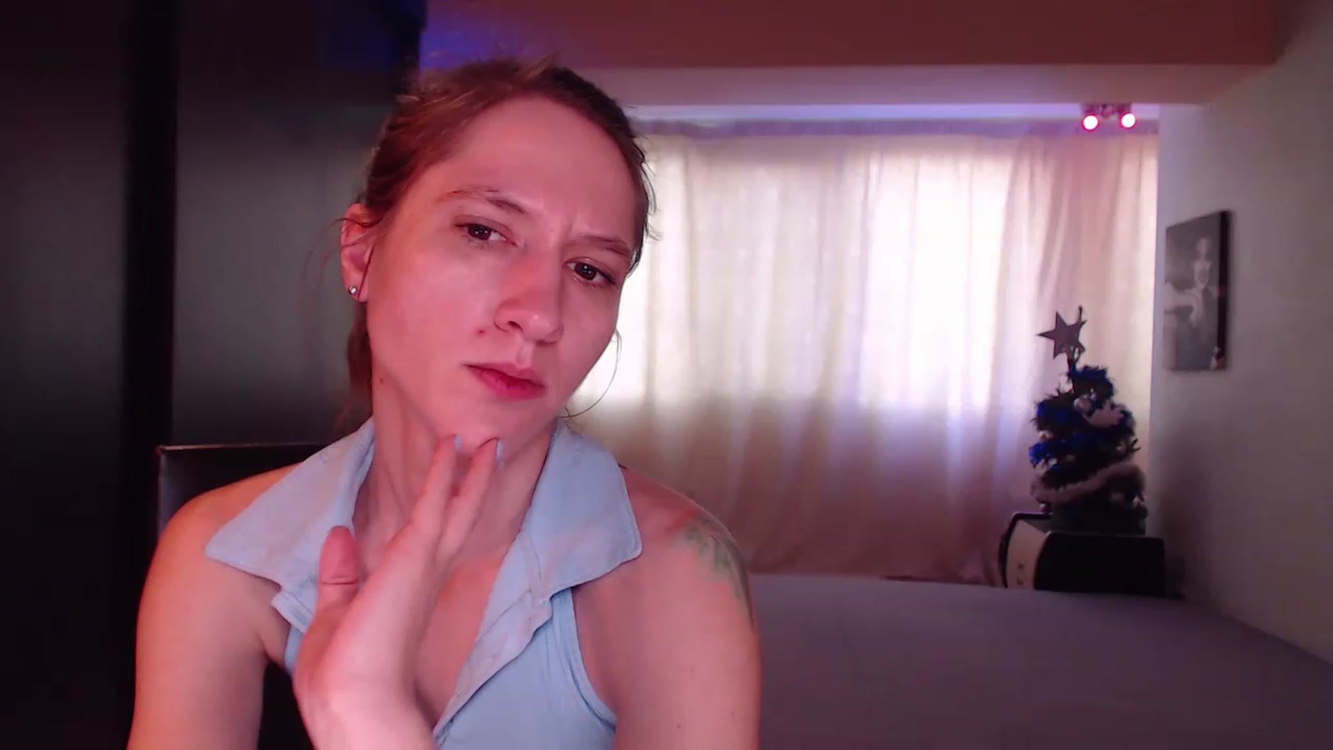Gallery image thumbnail from IntruderRorry's myfreecams stream on, 12/30/2022, 13:34 image 19 of 20