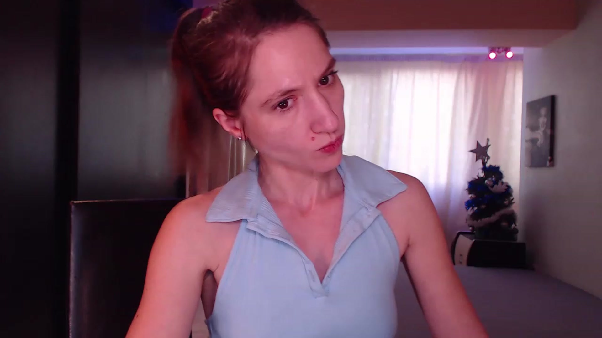 Gallery image thumbnail from IntruderRorry's myfreecams stream on, 12/30/2022, 13:34 image 17 of 20