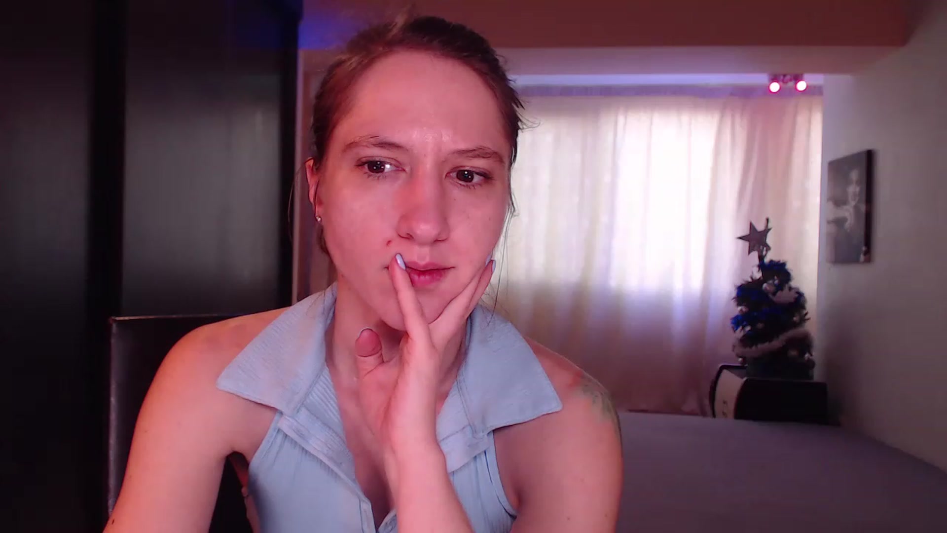 Gallery image thumbnail from IntruderRorry's myfreecams stream on, 12/30/2022, 13:34 image 18 of 20