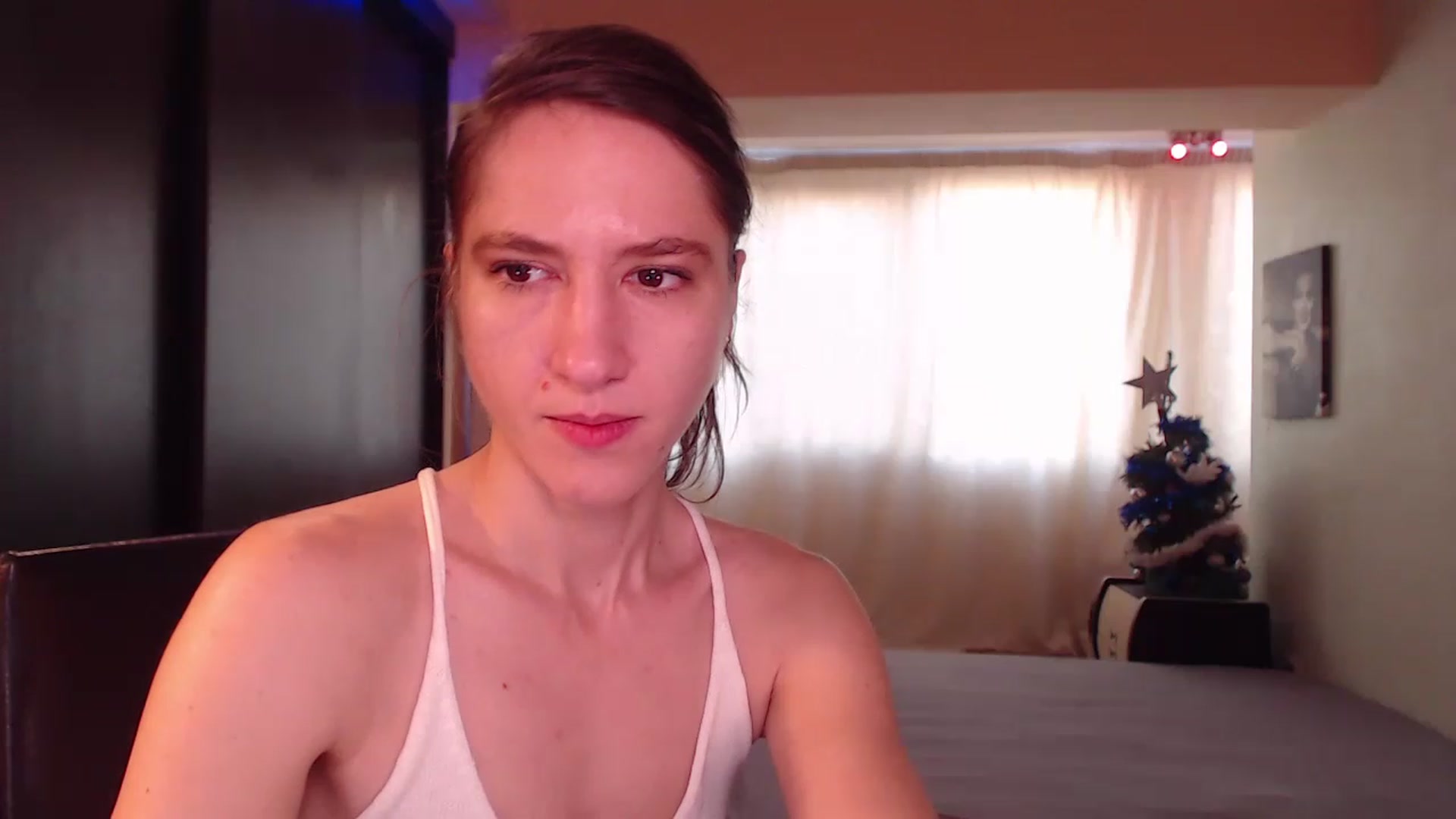 Gallery image thumbnail from IntruderRorry's myfreecams stream on, 12/31/2022, 10:20 image 15 of 20