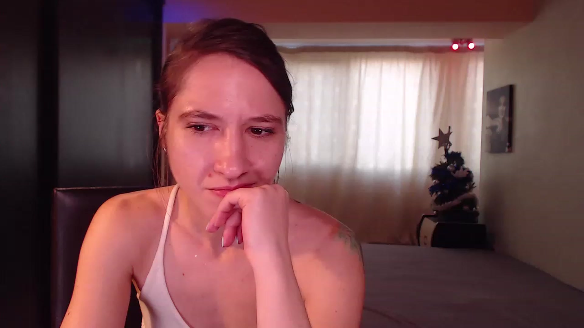 Gallery image thumbnail from IntruderRorry's myfreecams stream on, 12/31/2022, 13:53 image 17 of 20