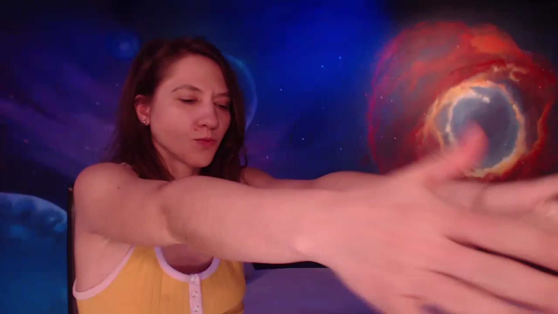 Gallery image thumbnail from IntruderRorry's myfreecams stream on, 04/17/2023, 12:06 image 8 of 20