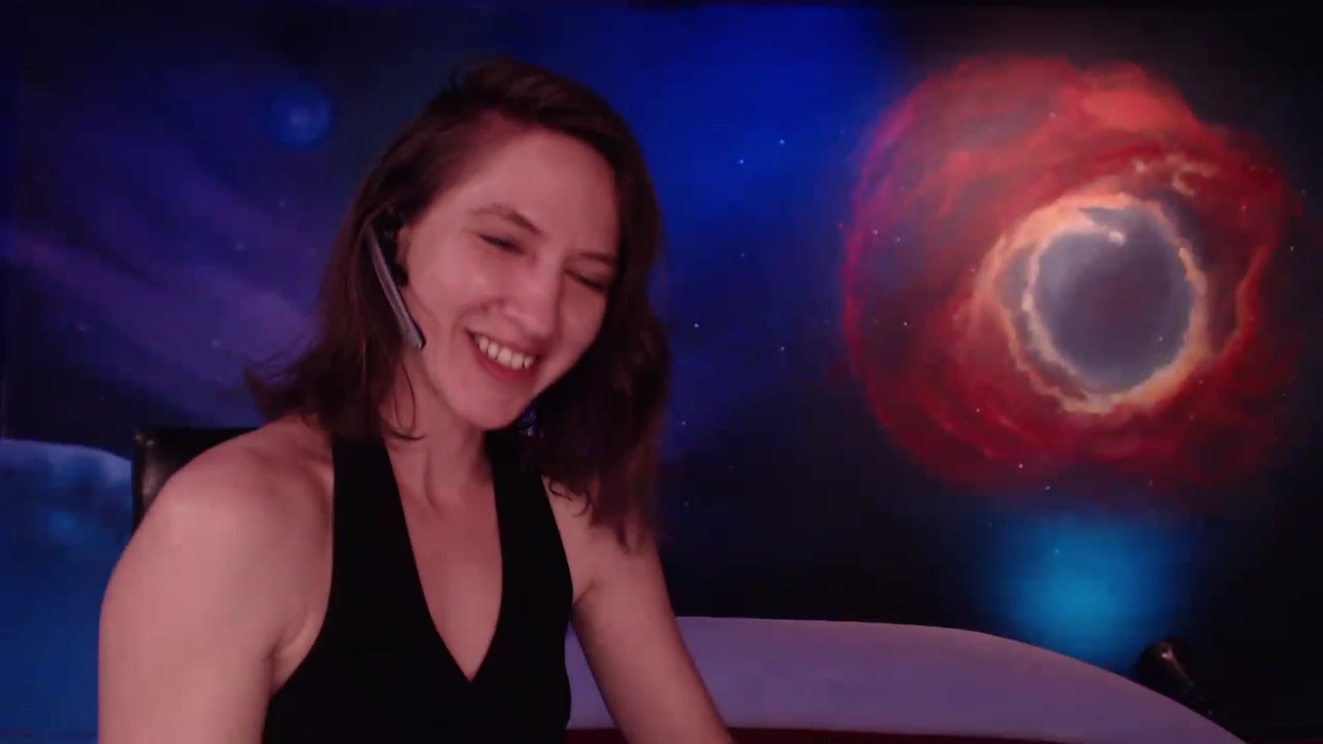 Gallery image thumbnail from IntruderRorry's myfreecams stream on, 04/24/2023, 13:19 image 13 of 20