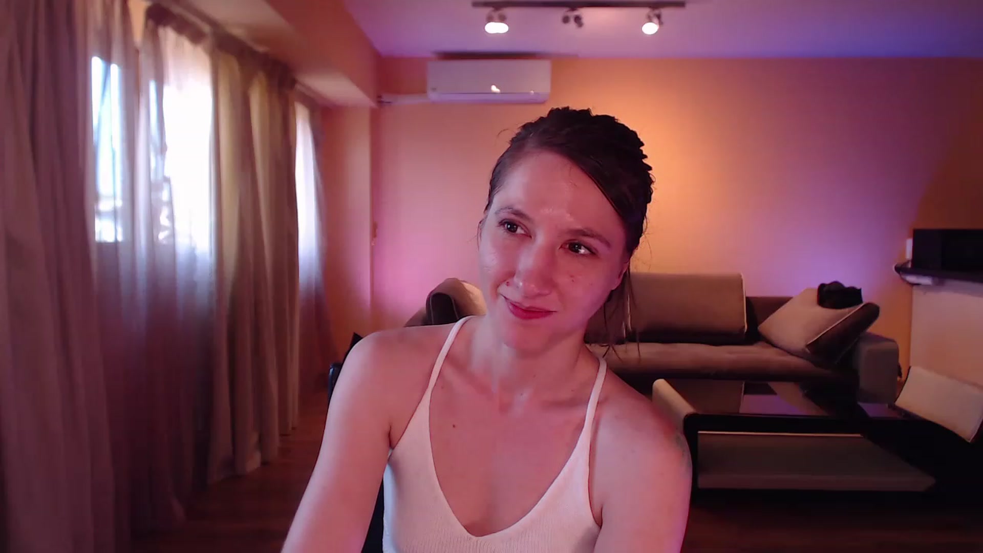 Gallery image thumbnail from IntruderRorry's myfreecams stream on, 06/08/2023, 13:03 image 19 of 20