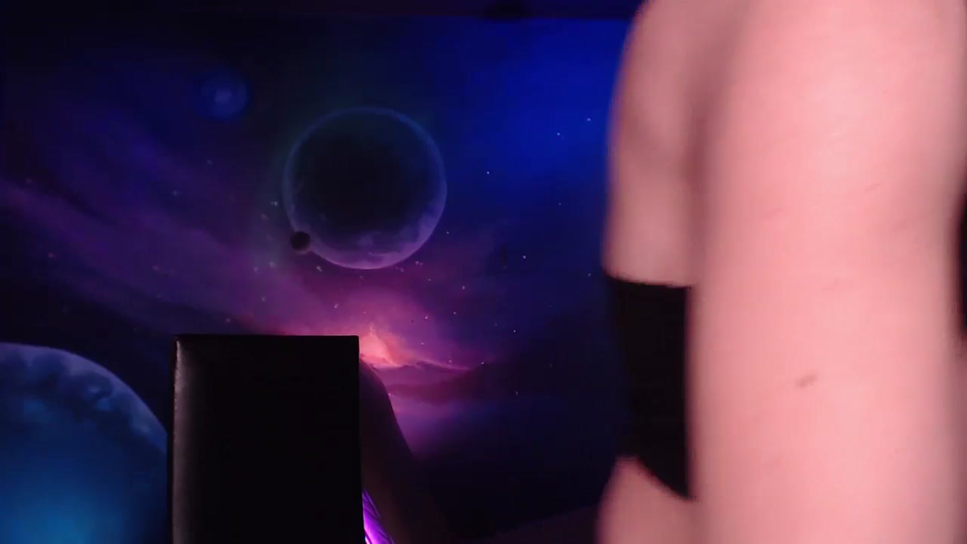 Gallery image thumbnail from IntruderRorry's myfreecams stream on, 03/11/2024, 11:43 image 8 of 20