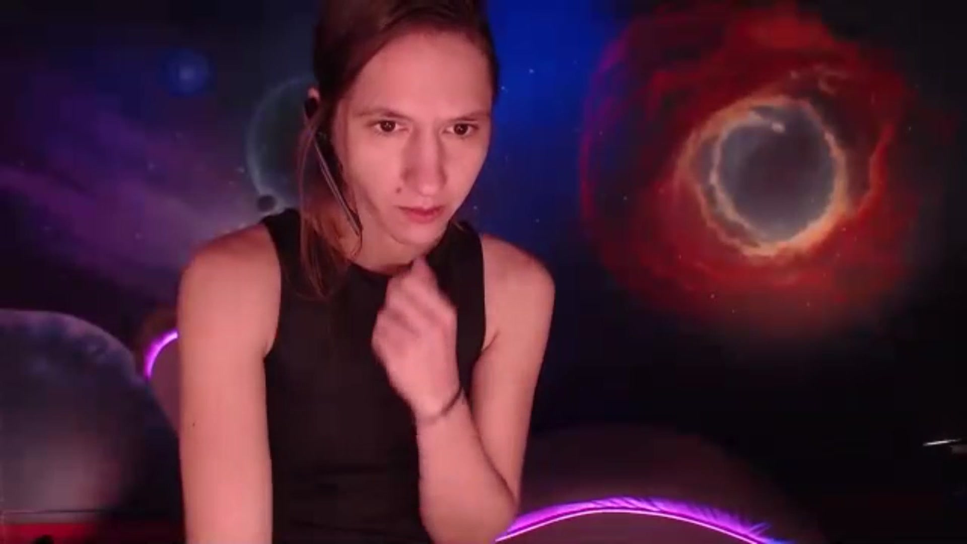 Gallery image thumbnail from IntruderRorry's myfreecams stream on, 10/01/2024, 06:07 image 11 of 20