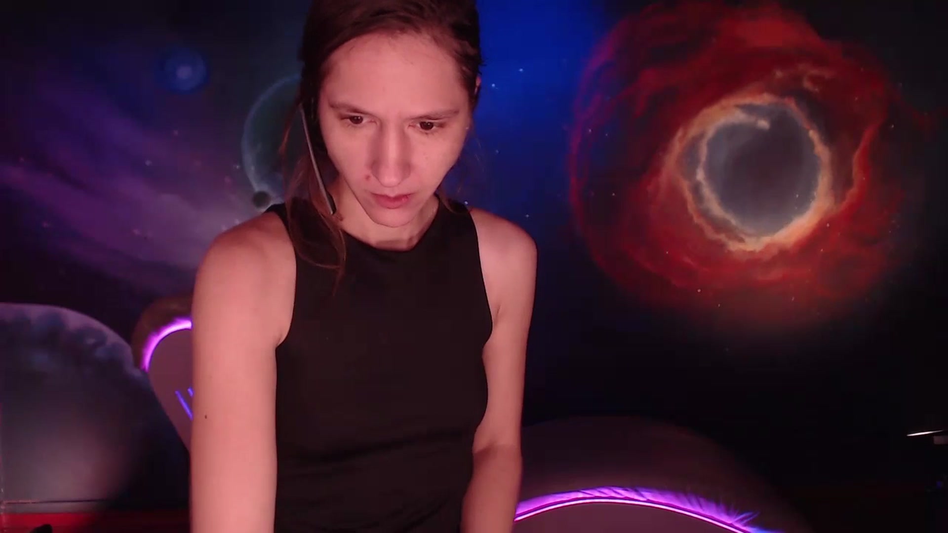 Gallery image thumbnail from IntruderRorry's myfreecams stream on, 10/01/2024, 06:07 image 14 of 20