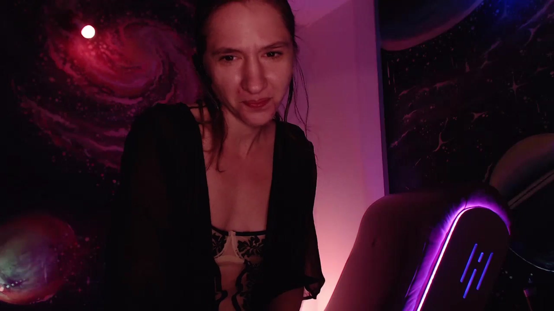 Gallery image thumbnail from IntruderRorry's myfreecams stream on, 10/14/2024, 07:22 image 7 of 20