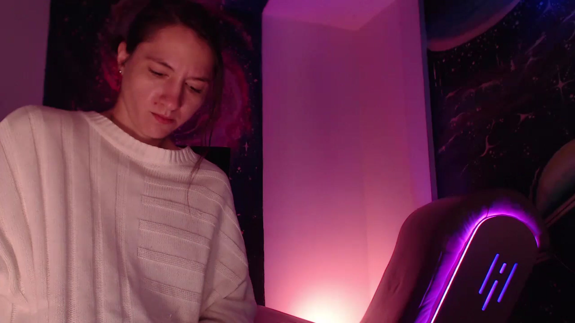 Gallery image thumbnail from IntruderRorry's myfreecams stream on, 10/25/2024, 06:36 image 4 of 20