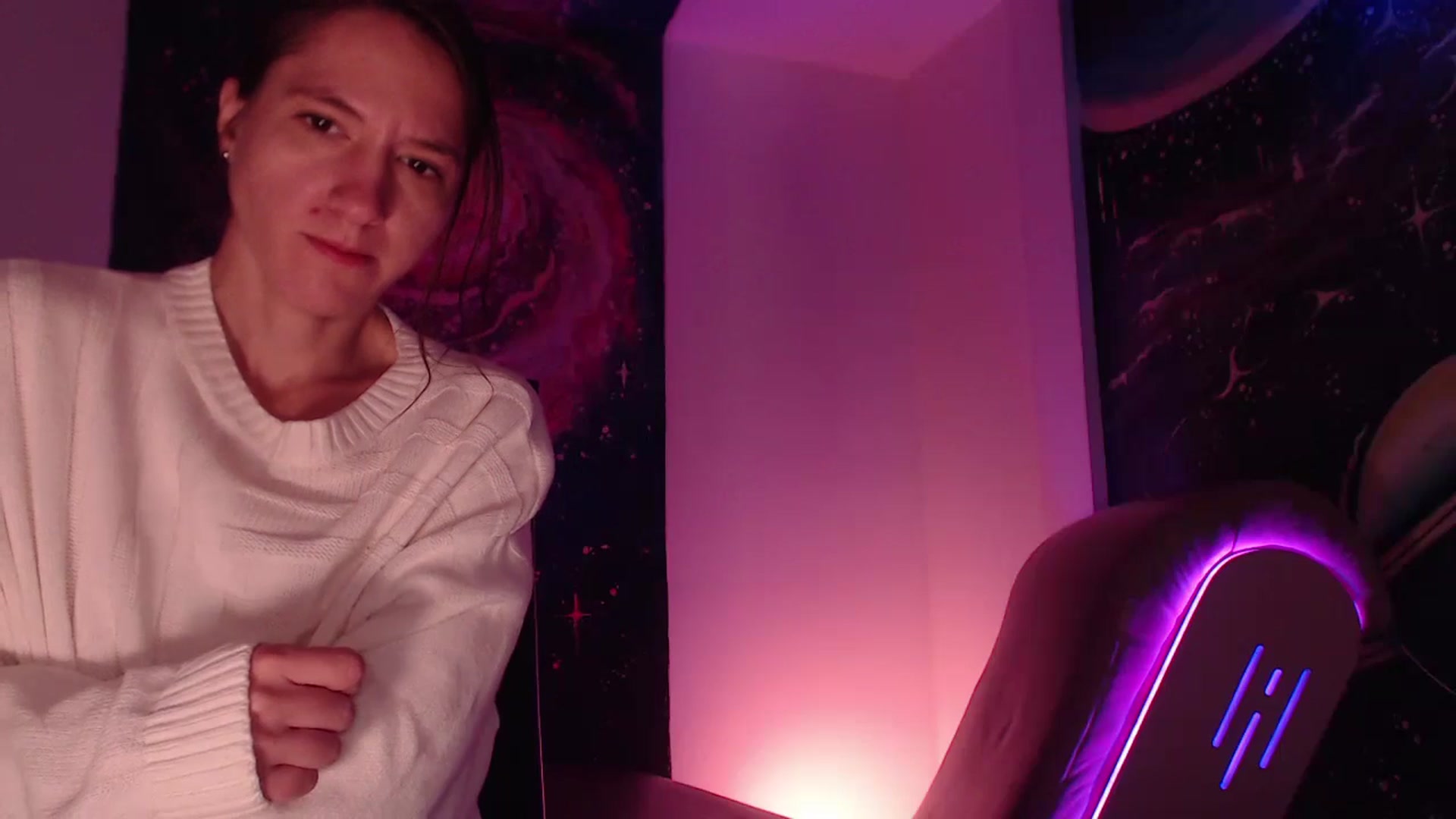 Gallery image thumbnail from IntruderRorry's myfreecams stream on, 10/25/2024, 07:29 image 4 of 20