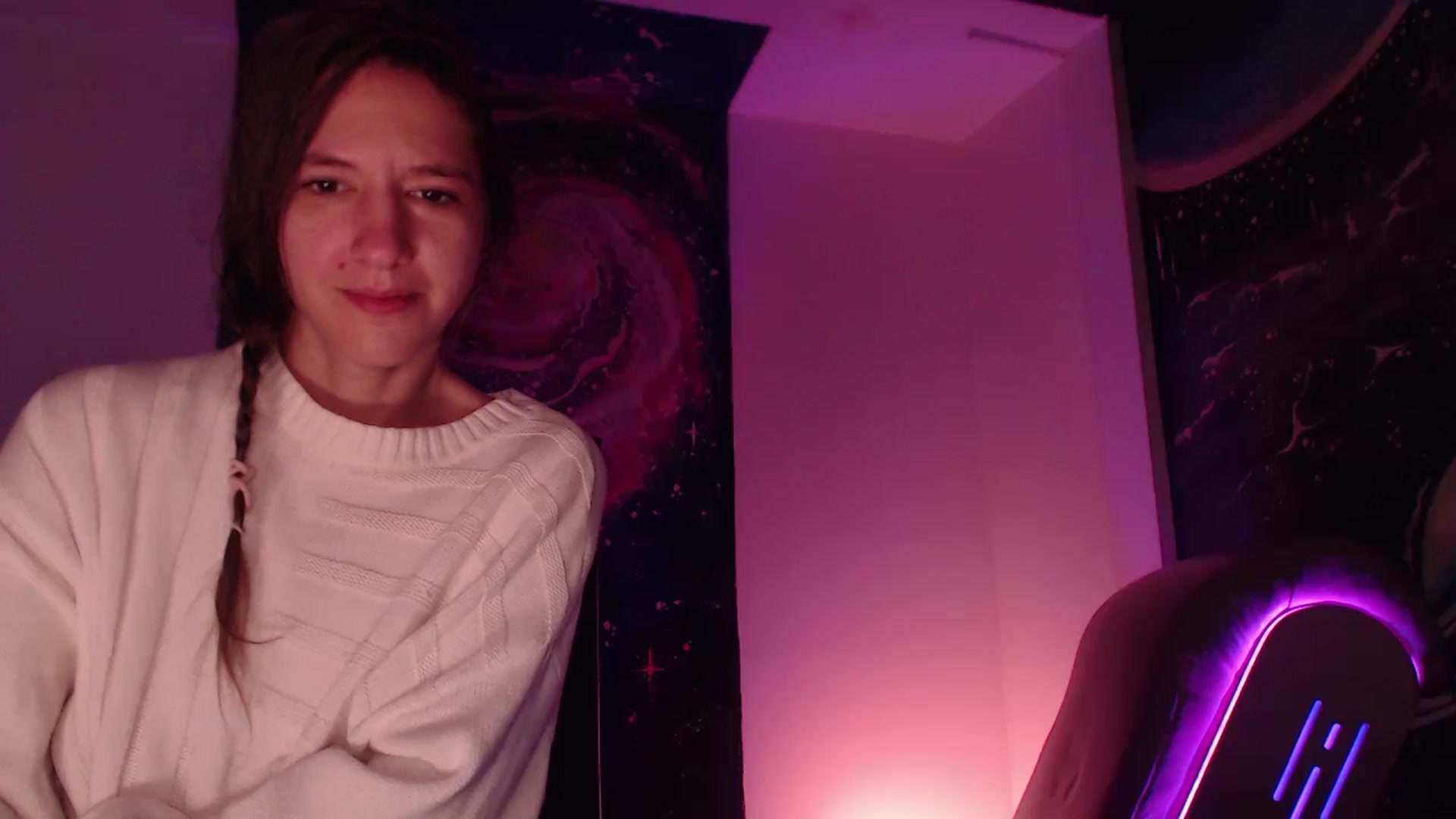 Gallery image thumbnail from IntruderRorry's myfreecams stream on, 10/26/2024, 07:17 image 8 of 20