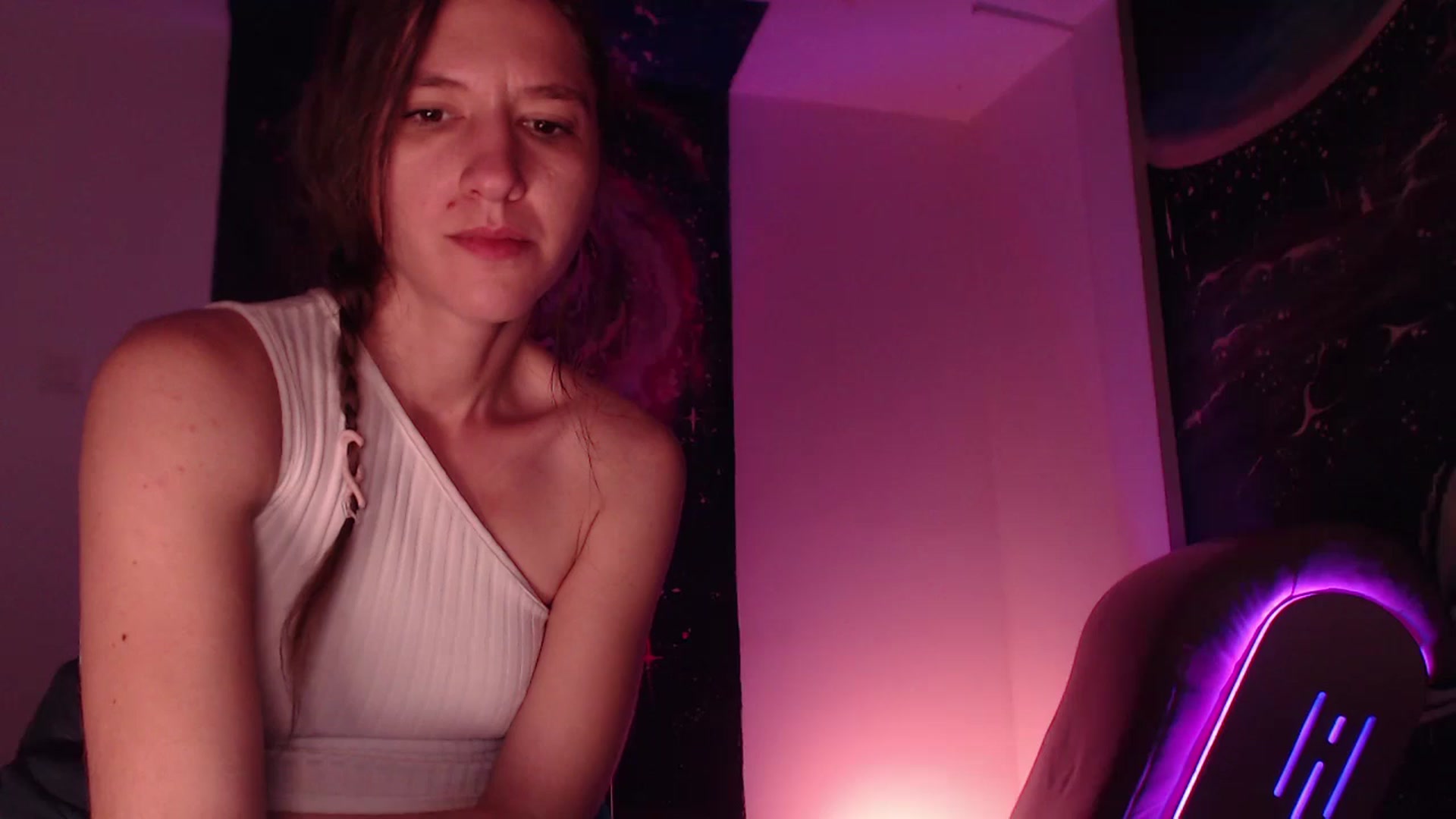 Gallery image thumbnail from IntruderRorry's myfreecams stream on, 10/26/2024, 10:36 image 16 of 20