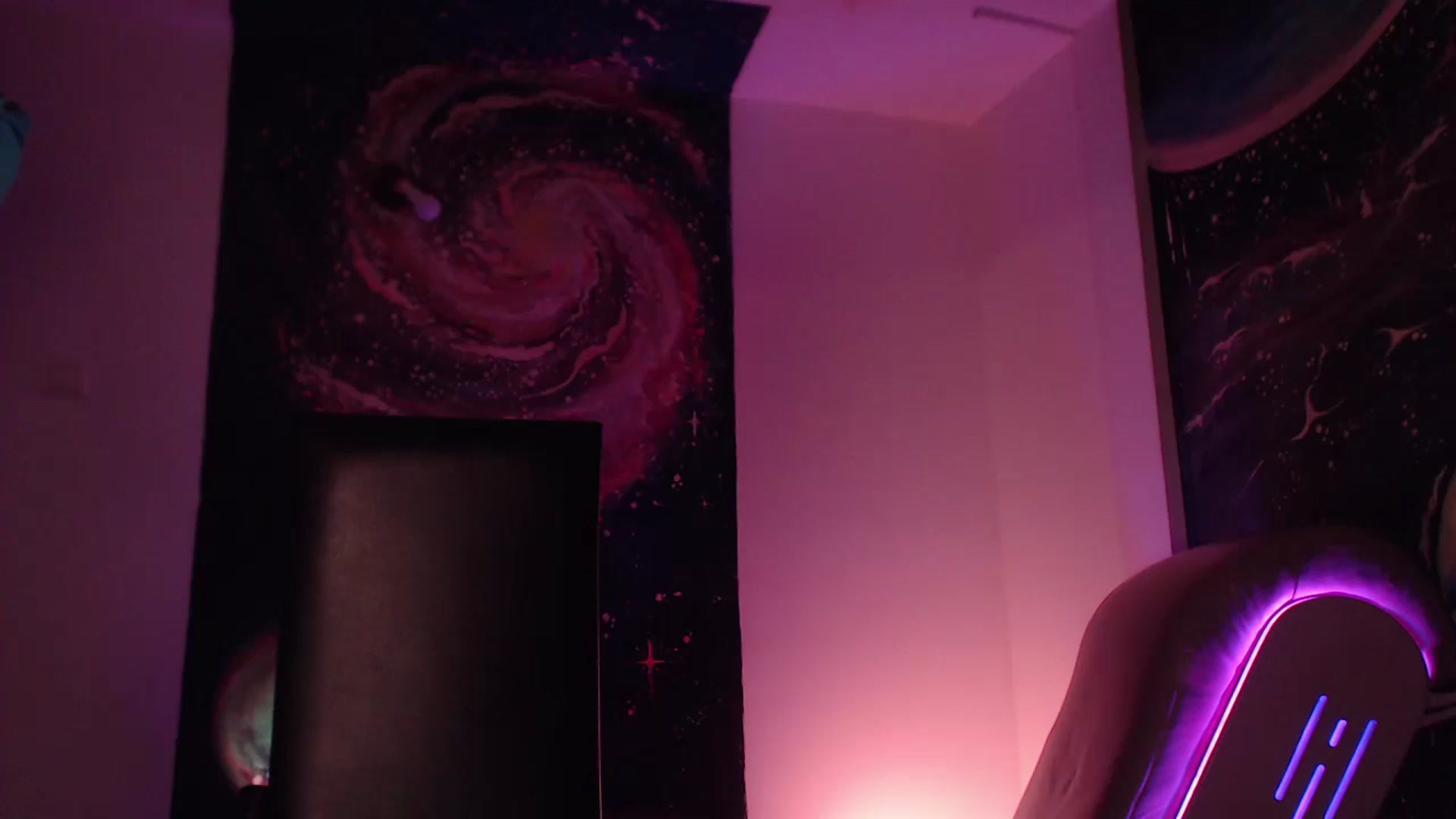 Gallery image thumbnail from IntruderRorry's myfreecams stream on, 10/26/2024, 12:04 image 4 of 20