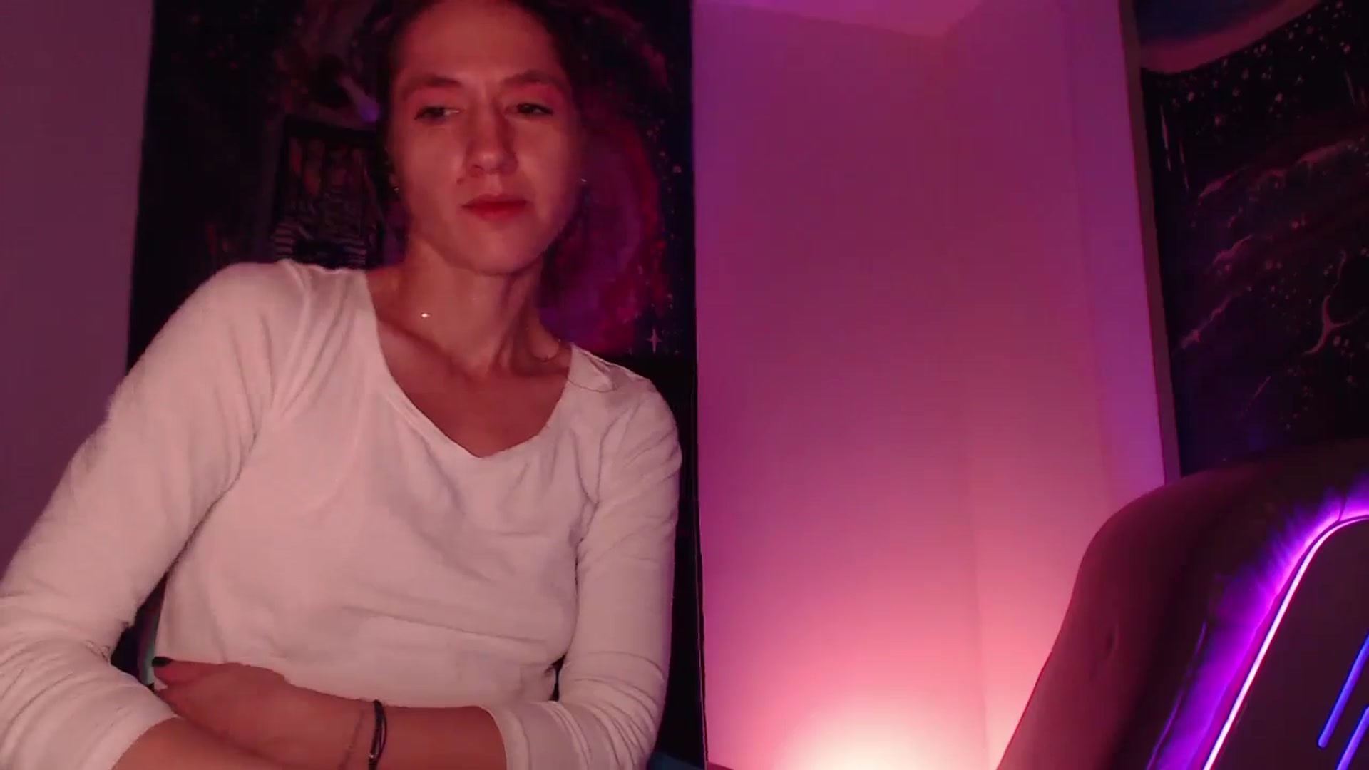 Gallery image thumbnail from IntruderRorry's myfreecams stream on, 10/28/2024, 08:08 image 4 of 20