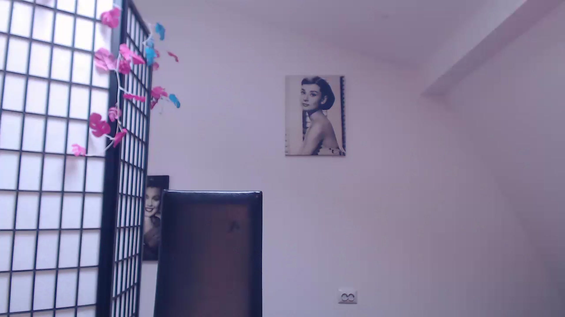 Gallery image thumbnail from IntruderRorry's myfreecams stream on, 03/17/2025, 11:37 image 18 of 20
