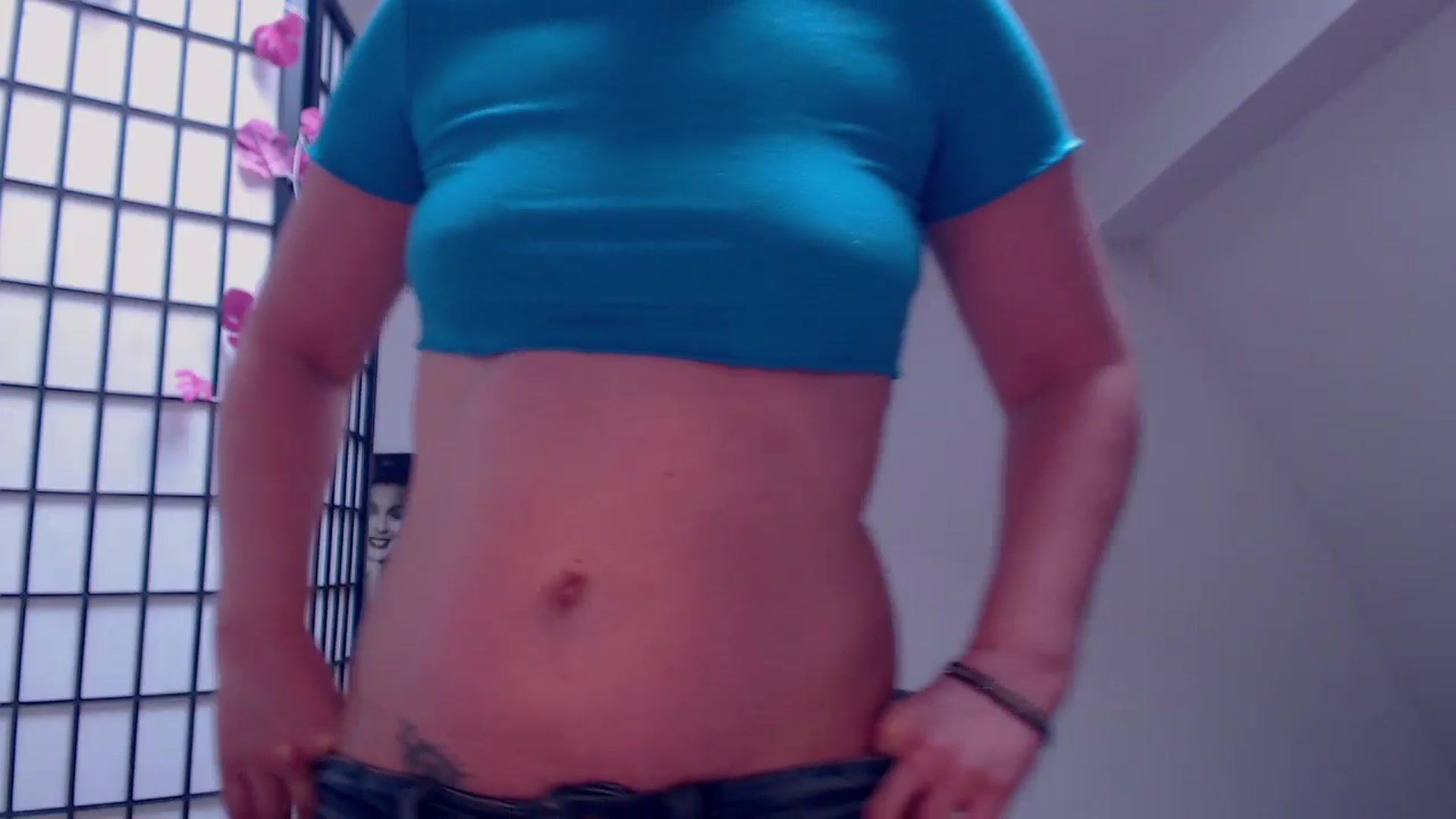 Gallery image thumbnail from IntruderRorry's myfreecams stream on, 03/17/2025, 13:03 image 12 of 20