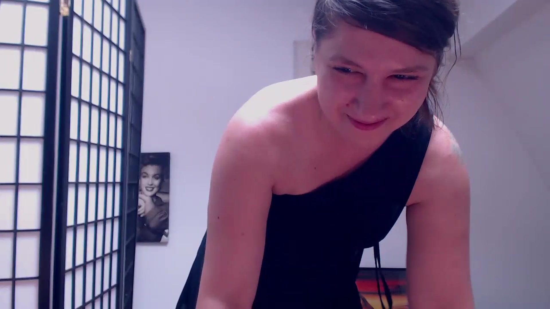 Gallery image thumbnail from IntruderRorry's myfreecams stream on, 06/30/2025, 12:30 image 11 of 20