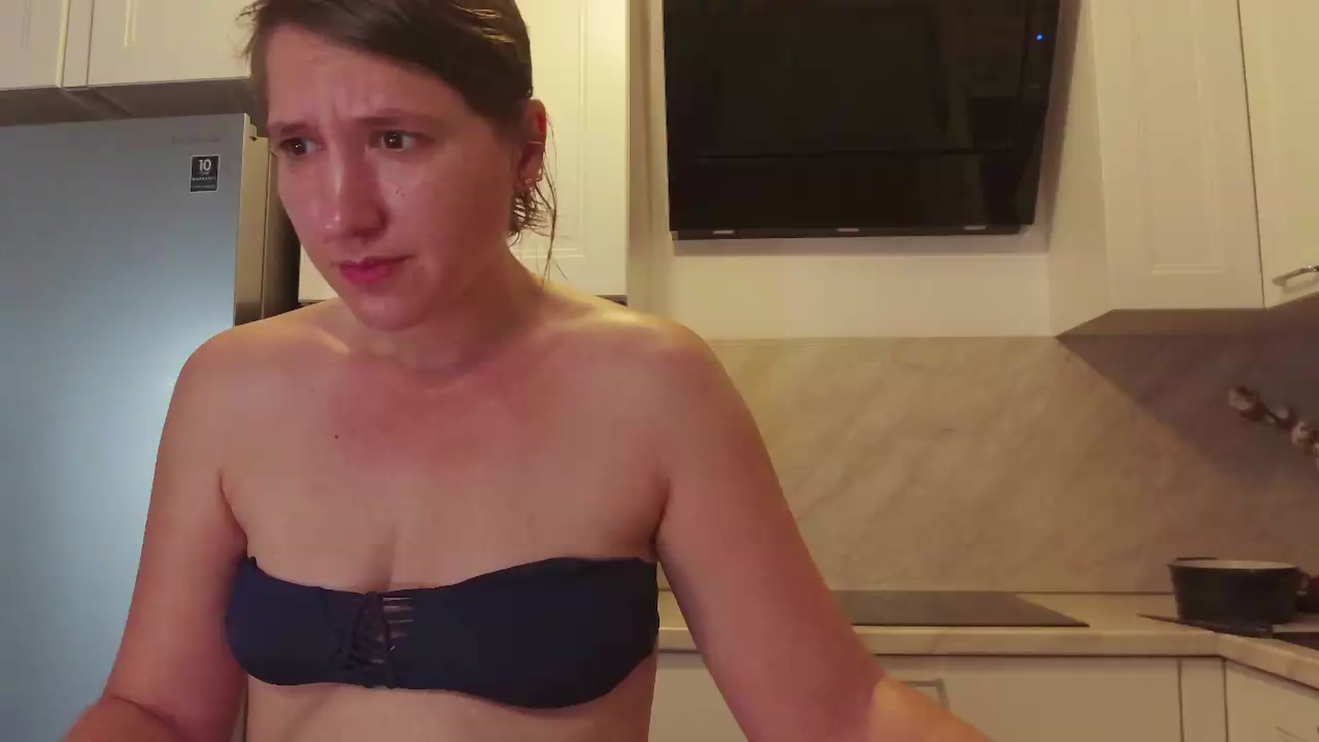 Gallery image thumbnail from IntruderRorry's myfreecams stream on, 08/08/2026, 18:45 image 1 of 20