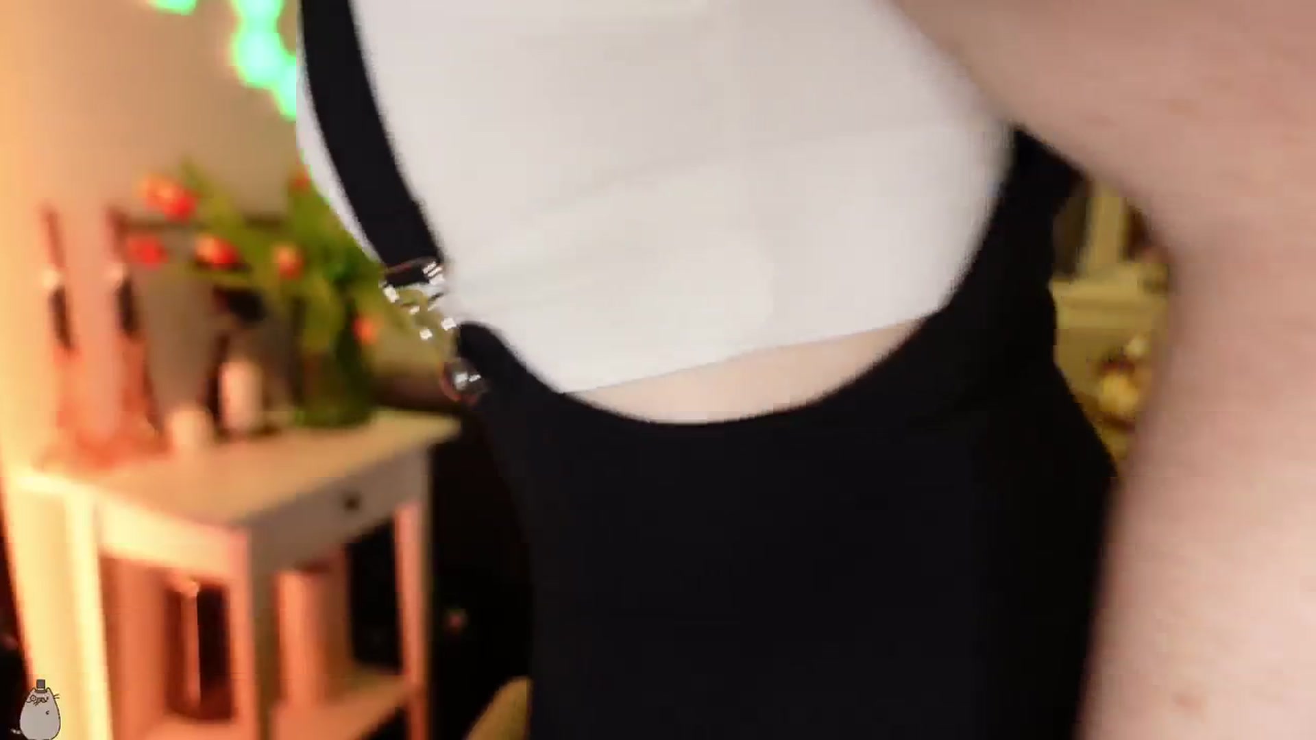 Gallery image thumbnail from Invisible_'s myfreecams stream on, 03/10/2024, 03:48 image 7 of 20
