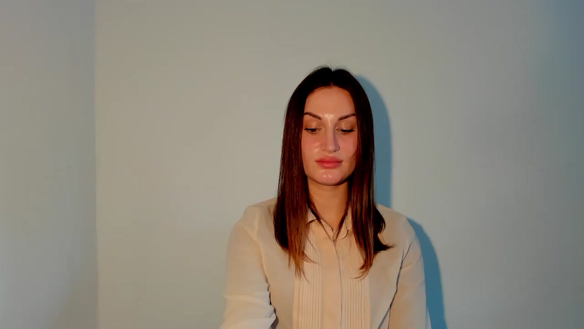 Gallery image thumbnail from IraGreen's myfreecams stream on, 03/03/2025, 16:08 image 6 of 20