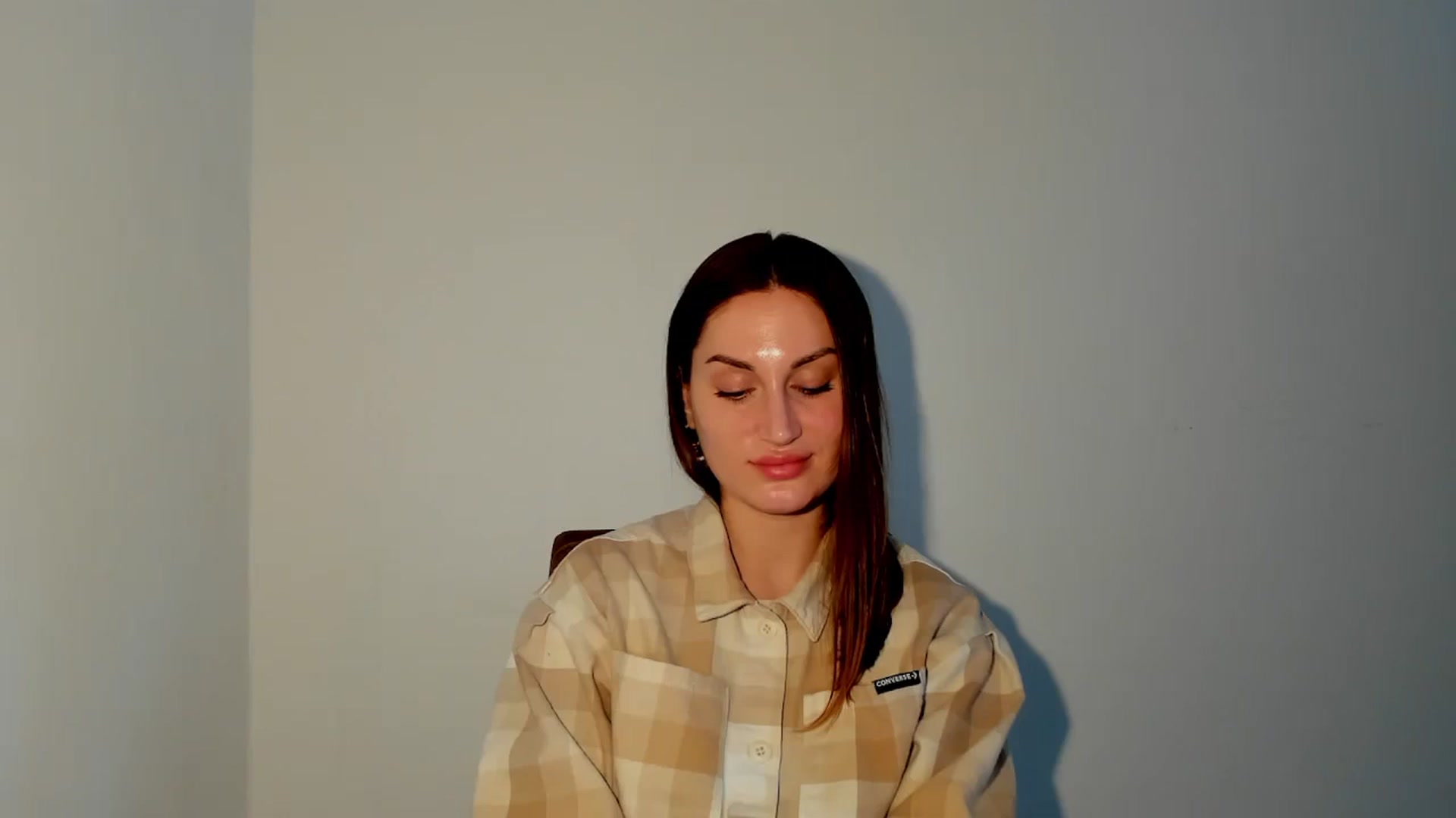 Gallery image thumbnail from IraGreen's myfreecams stream on, 03/10/2025, 15:00 image 18 of 20