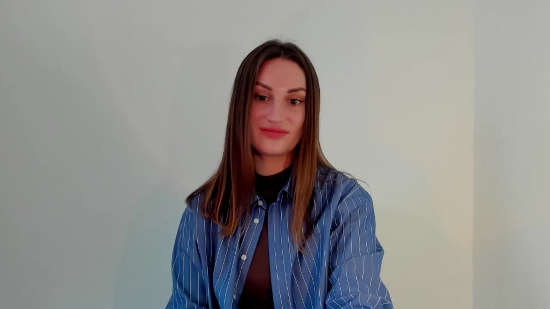 Gallery image thumbnail from IraGreen's myfreecams stream on, 03/27/2025, 14:03 image 16 of 20