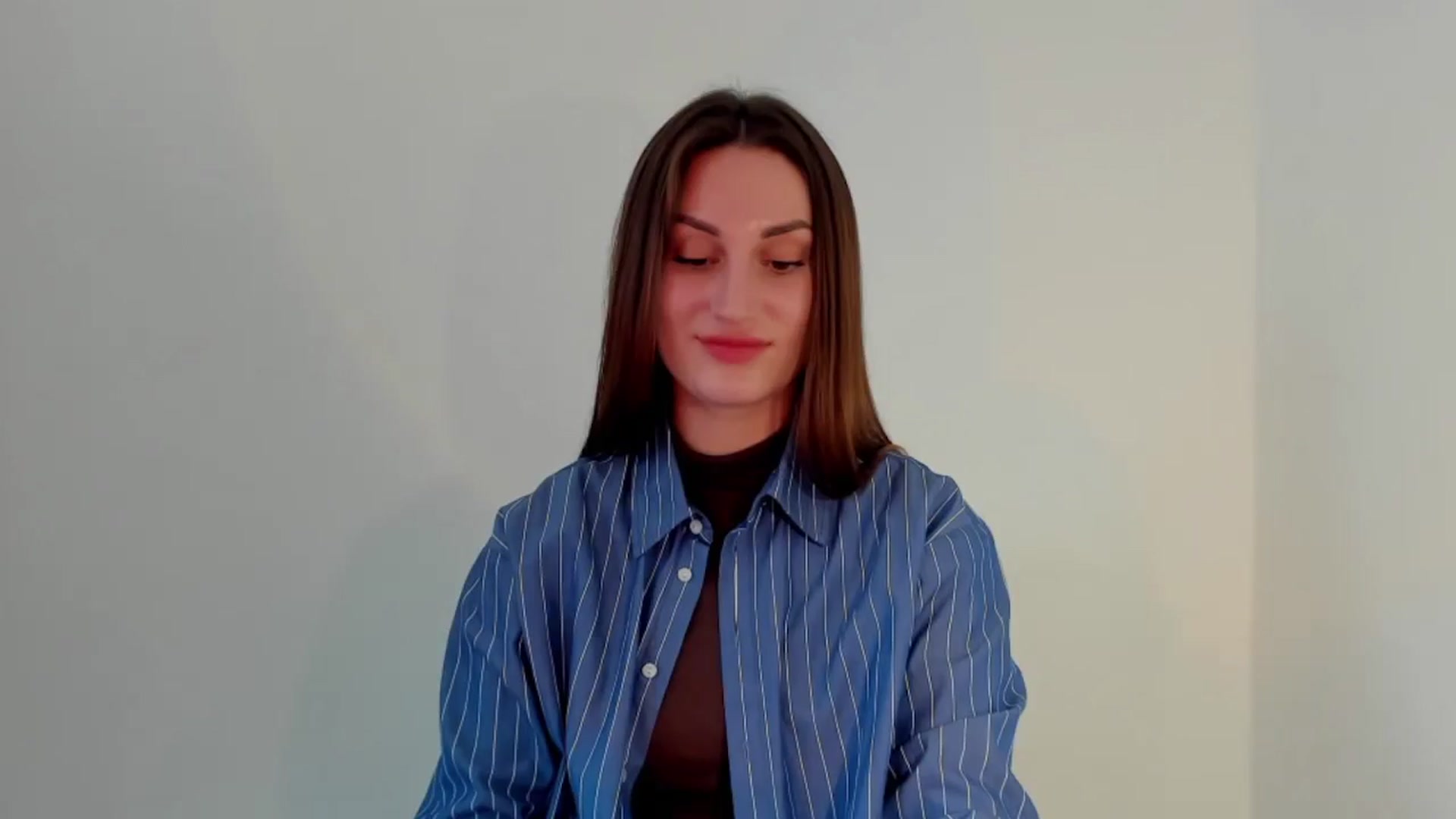 Gallery image thumbnail from IraGreen's myfreecams stream on, 03/27/2025, 14:03 image 6 of 20