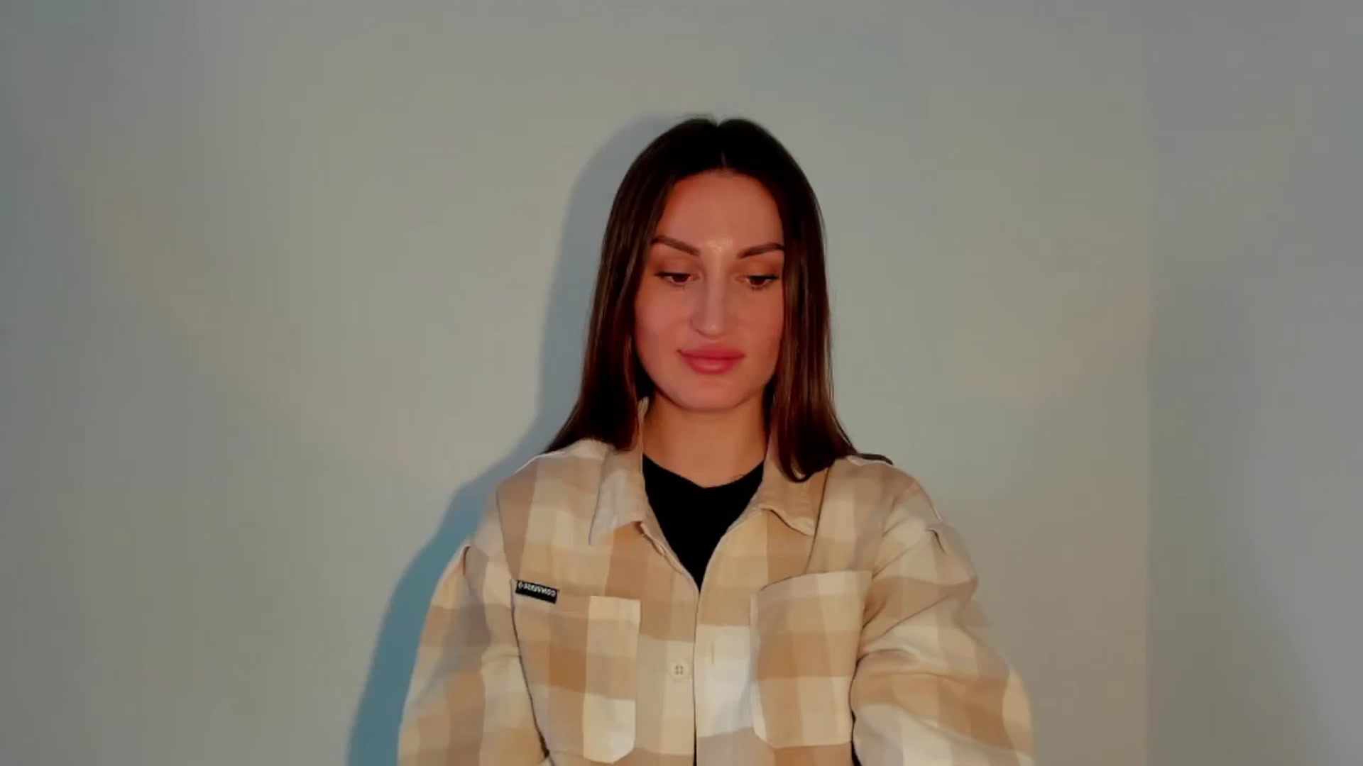 Gallery image thumbnail from IraGreen's myfreecams stream on, 04/05/2025, 12:28 image 6 of 20