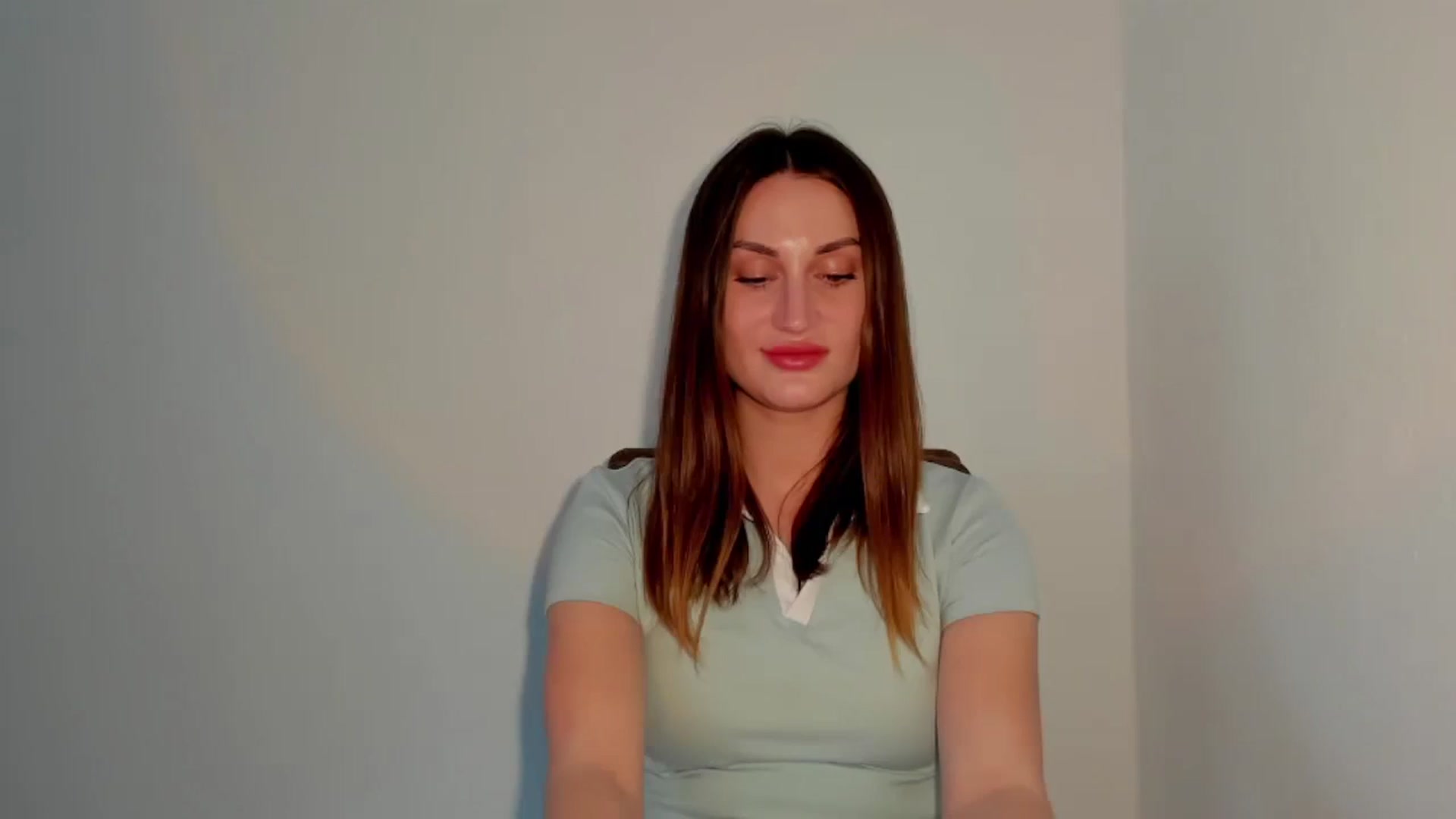 Gallery image thumbnail from IraGreen's myfreecams stream on, 04/16/2025, 14:57 image 14 of 20