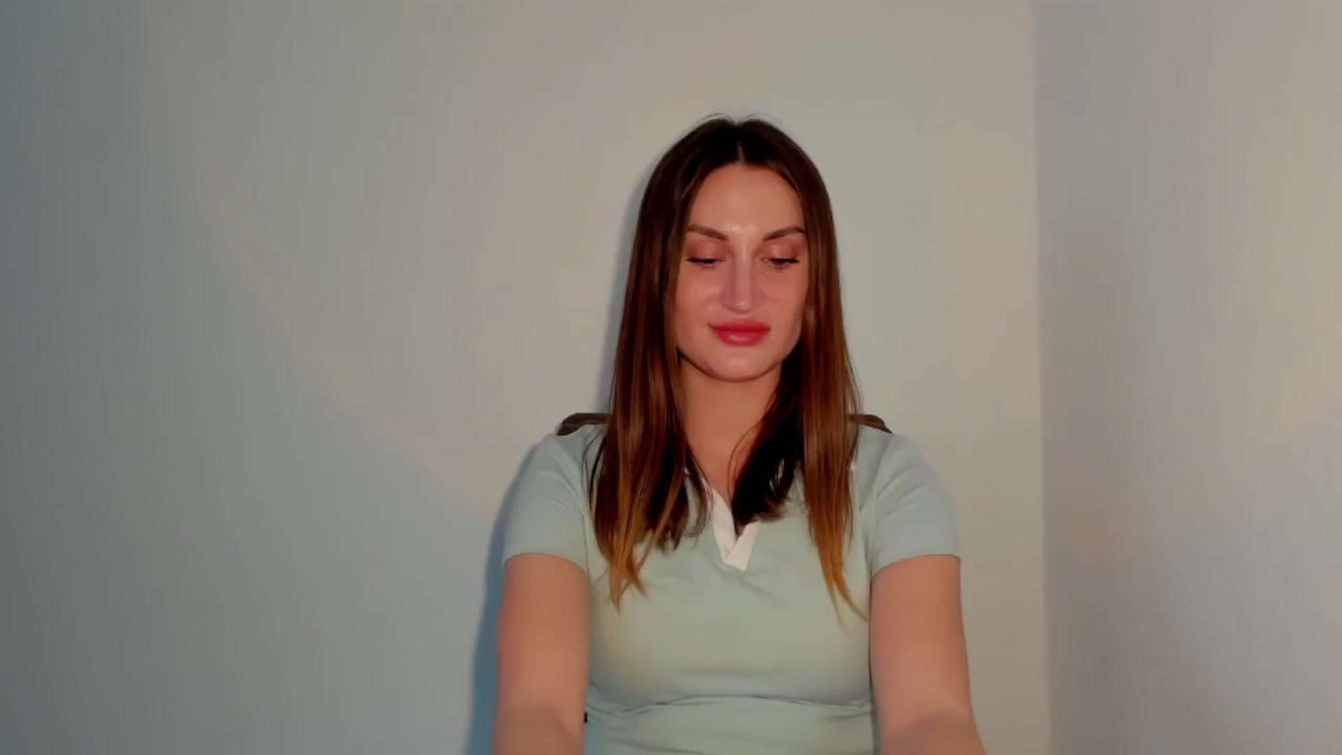 Gallery image thumbnail from IraGreen's myfreecams stream on, 04/16/2025, 14:57 image 6 of 20