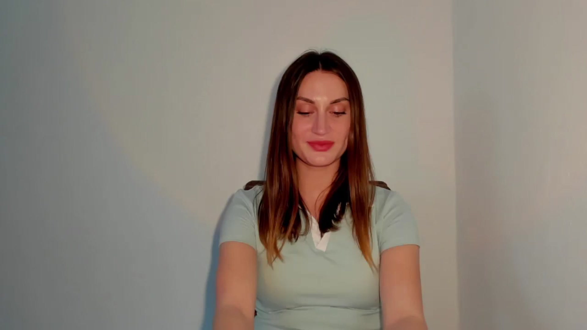 Gallery image thumbnail from IraGreen's myfreecams stream on, 04/16/2025, 14:57 image 8 of 20
