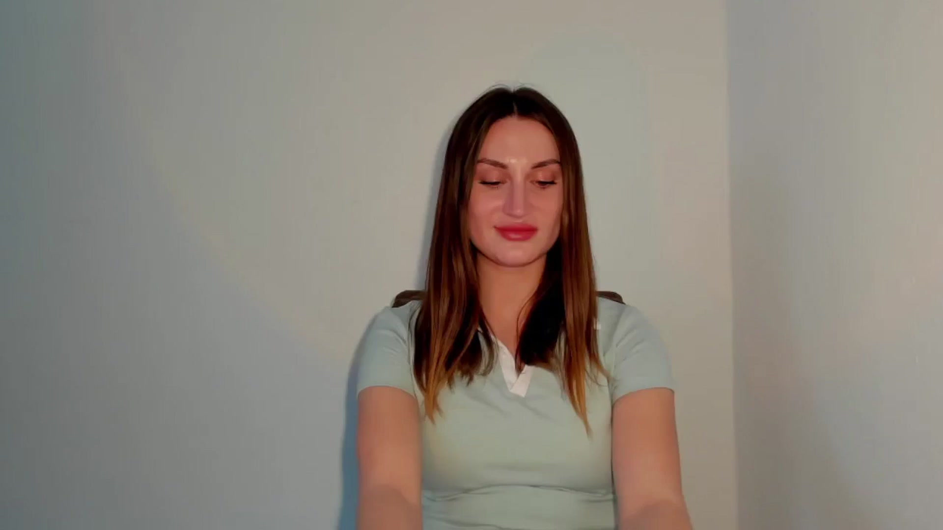Gallery image thumbnail from IraGreen's myfreecams stream on, 04/16/2025, 14:57 image 2 of 20