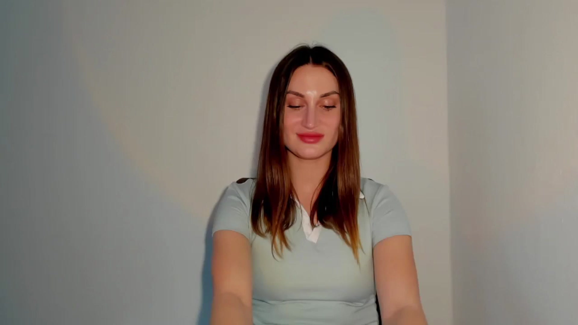 Gallery image thumbnail from IraGreen's myfreecams stream on, 04/16/2025, 16:03 image 7 of 20