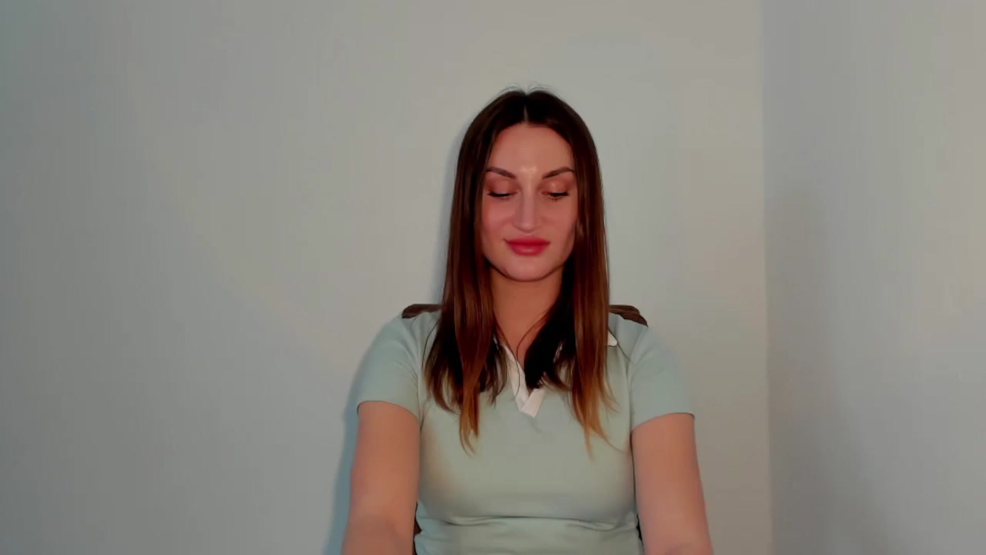 Gallery image thumbnail from IraGreen's myfreecams stream on, 04/16/2025, 16:03 image 14 of 20