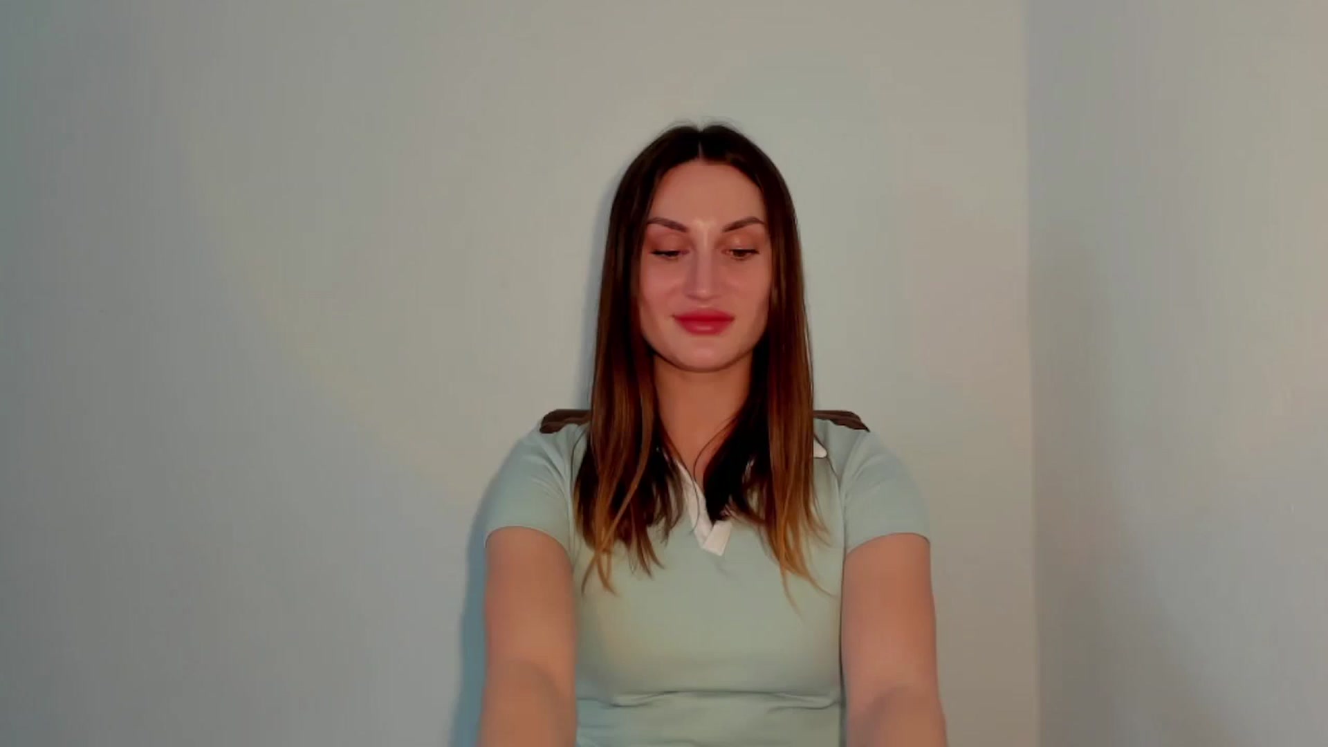 Gallery image thumbnail from IraGreen's myfreecams stream on, 04/16/2025, 16:03 image 13 of 20