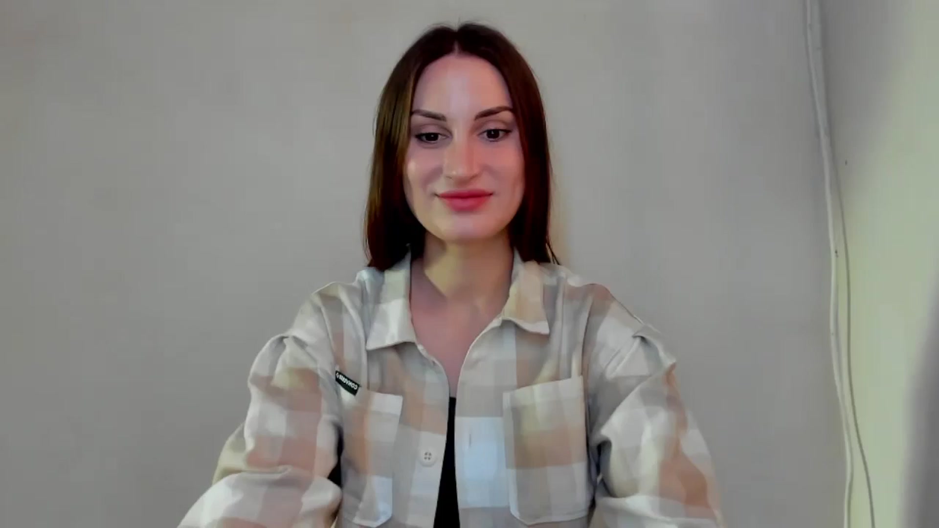 Gallery image thumbnail from IraGreen's myfreecams stream on, 06/23/2025, 10:46 image 12 of 20