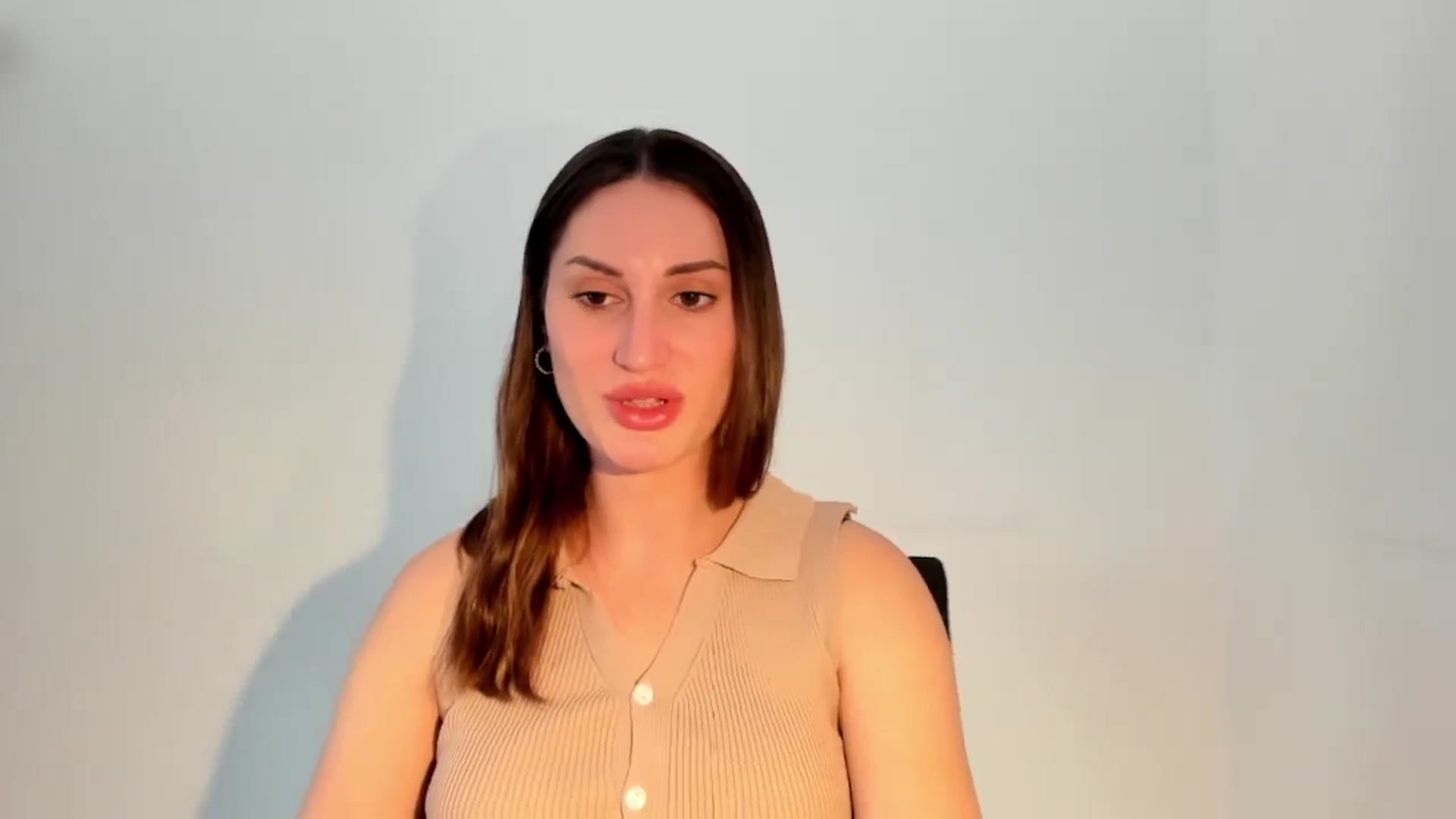 Gallery image thumbnail from IraGreen's myfreecams stream on, 08/06/2025, 15:29 image 8 of 20
