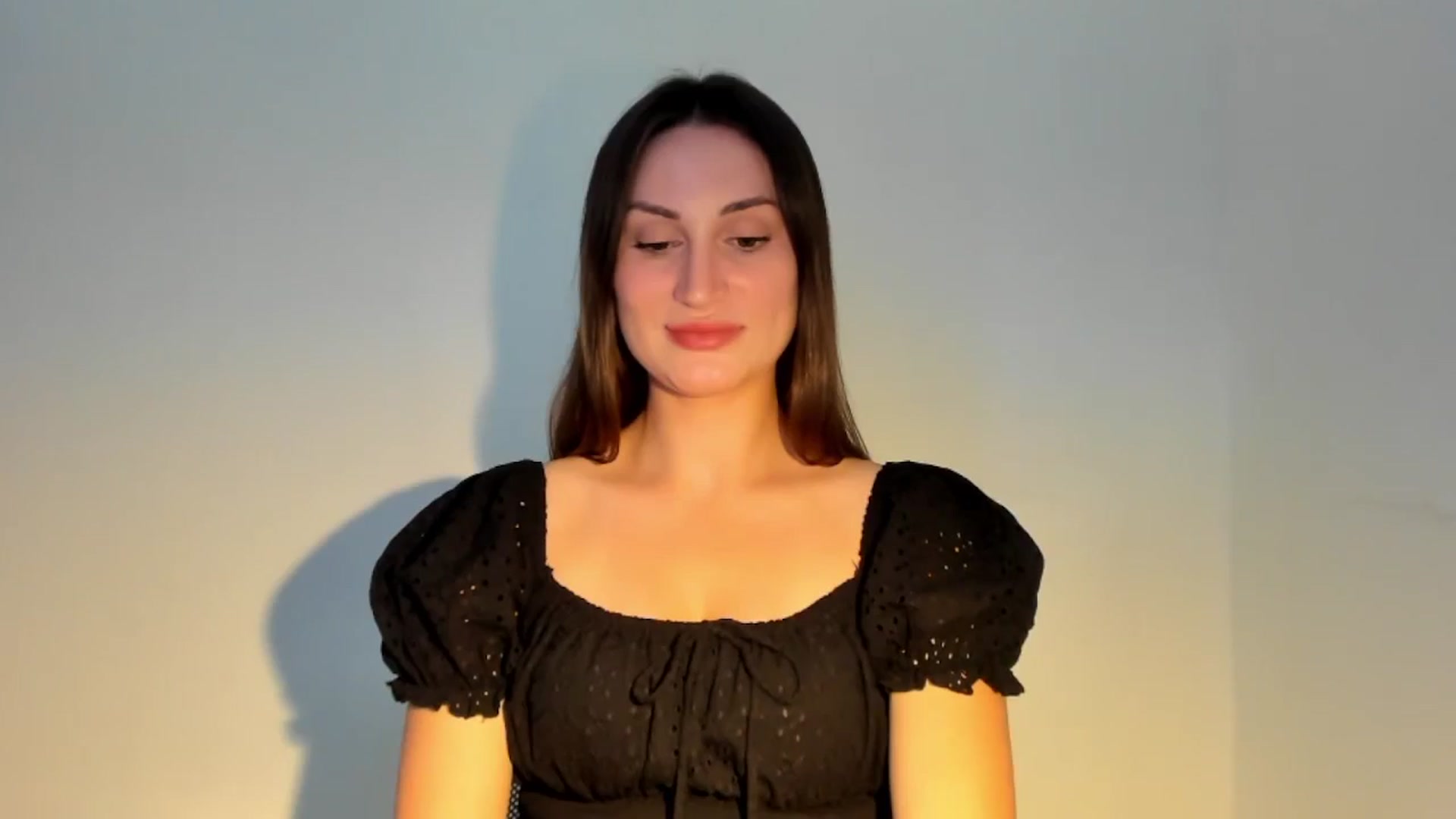 Gallery image thumbnail from IraGreen's myfreecams stream on, 08/13/2025, 15:20 image 7 of 20