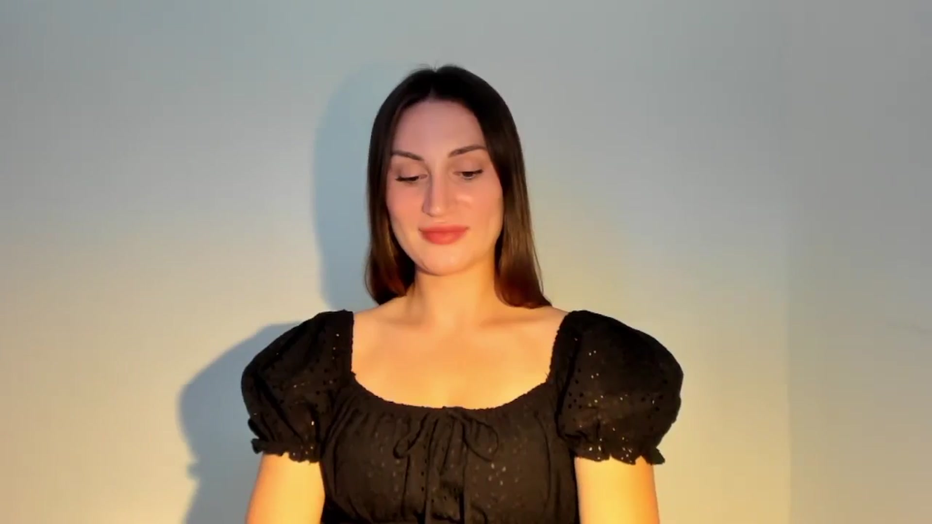 Gallery image thumbnail from IraGreen's myfreecams stream on, 08/13/2025, 15:20 image 10 of 20