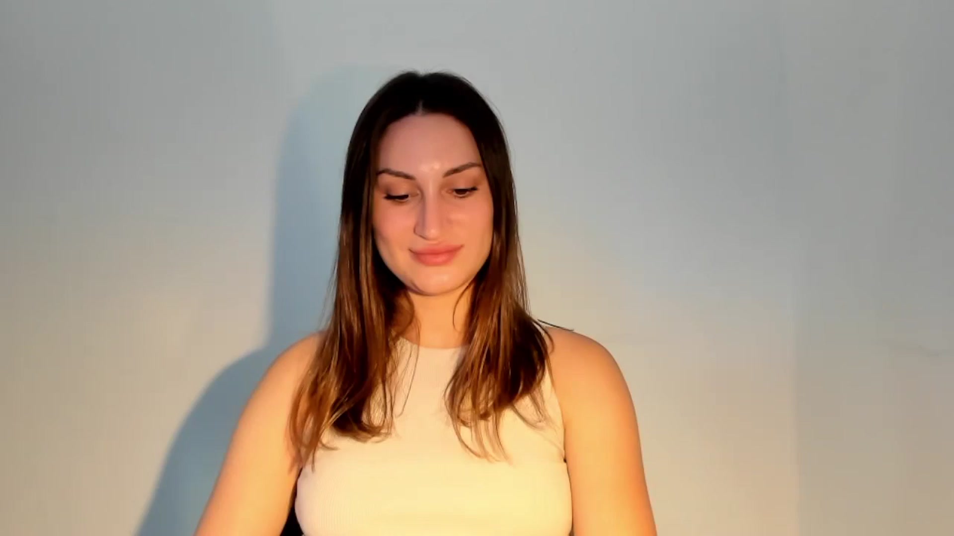 Gallery image thumbnail from IraGreen's myfreecams stream on, 08/15/2025, 13:42 image 5 of 20