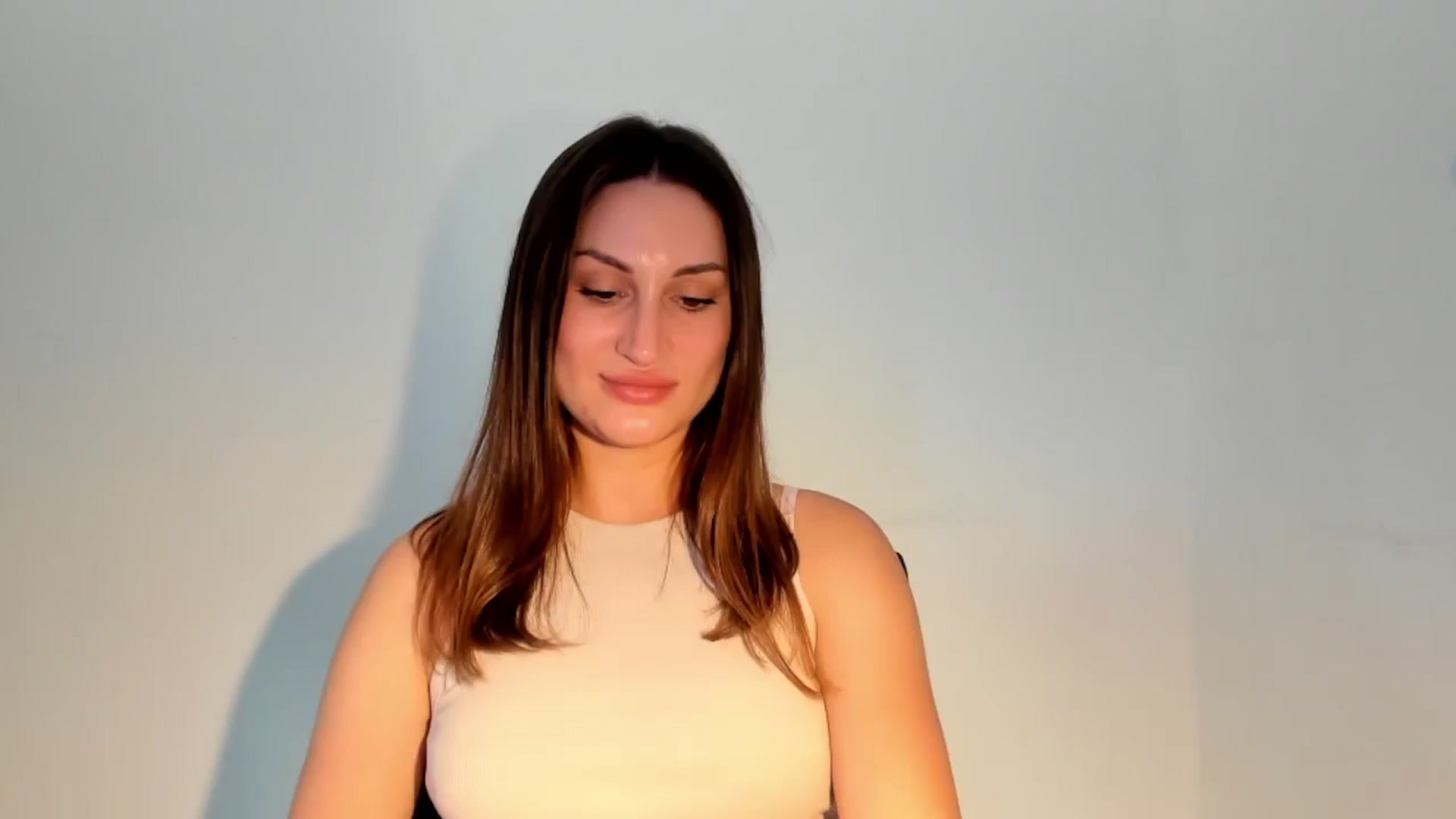 Gallery image thumbnail from IraGreen's myfreecams stream on, 08/15/2025, 14:03 image 13 of 20