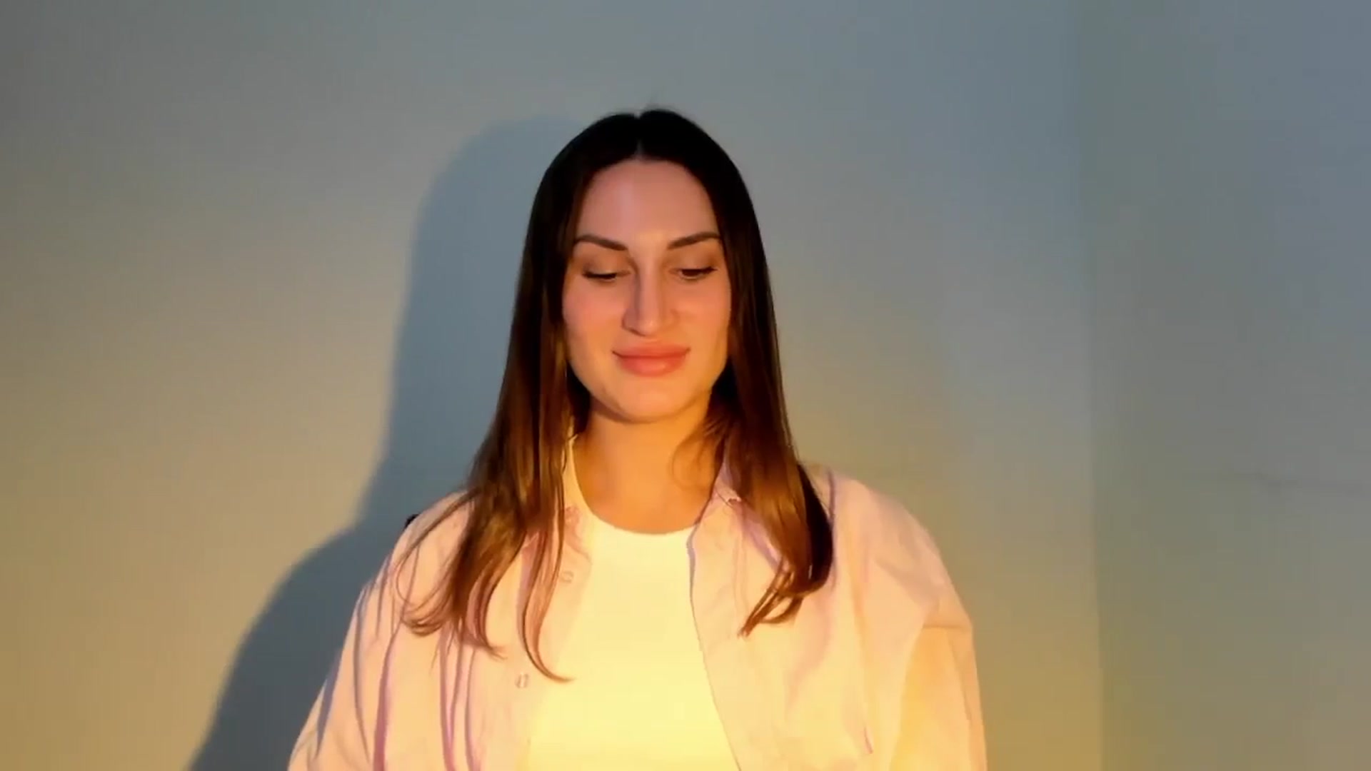 Gallery image thumbnail from IraGreen's myfreecams stream on, 09/03/2025, 14:20 image 18 of 20