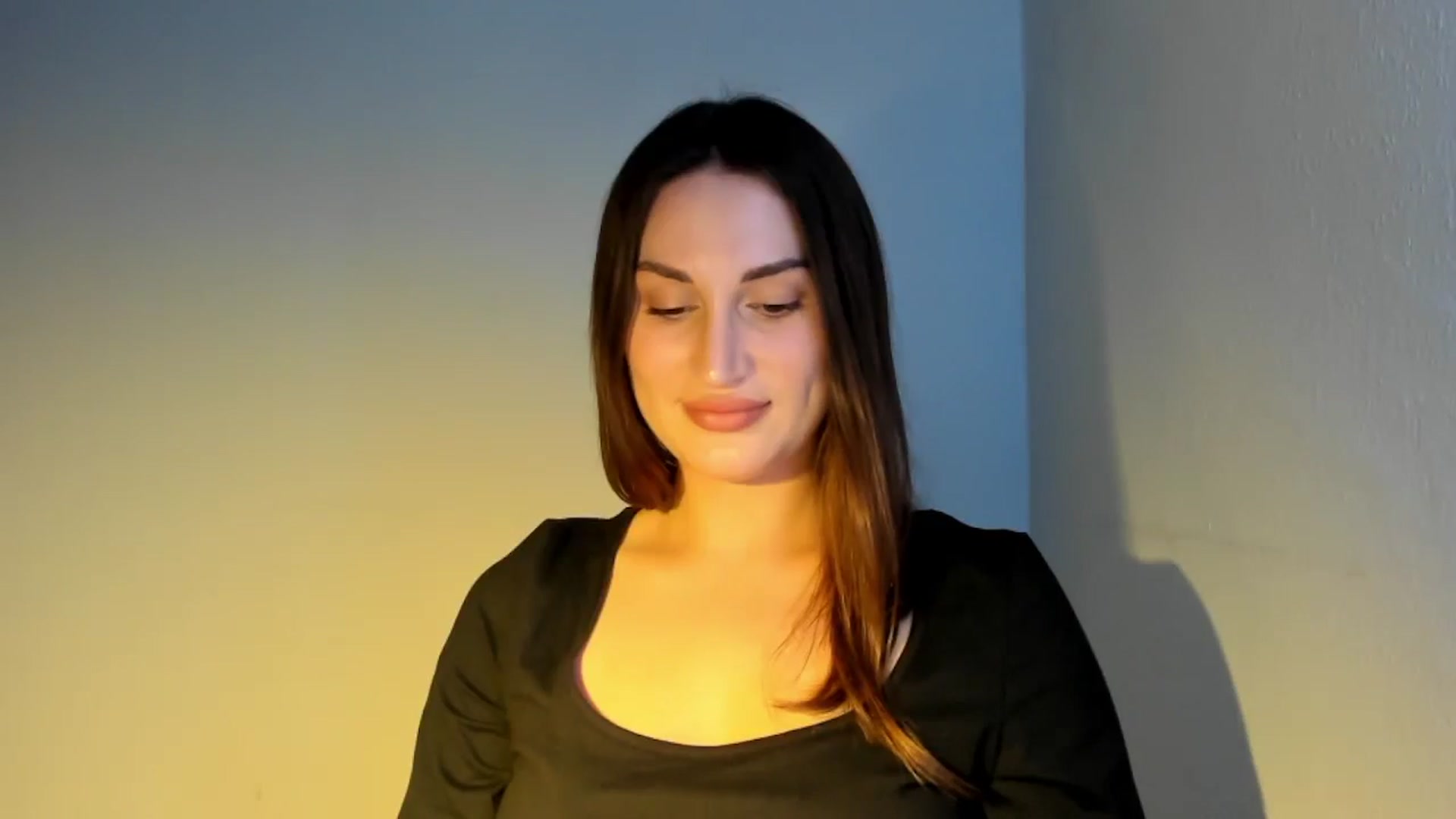 Gallery image thumbnail from IraGreen's myfreecams stream on, 09/25/2025, 17:47 image 14 of 20