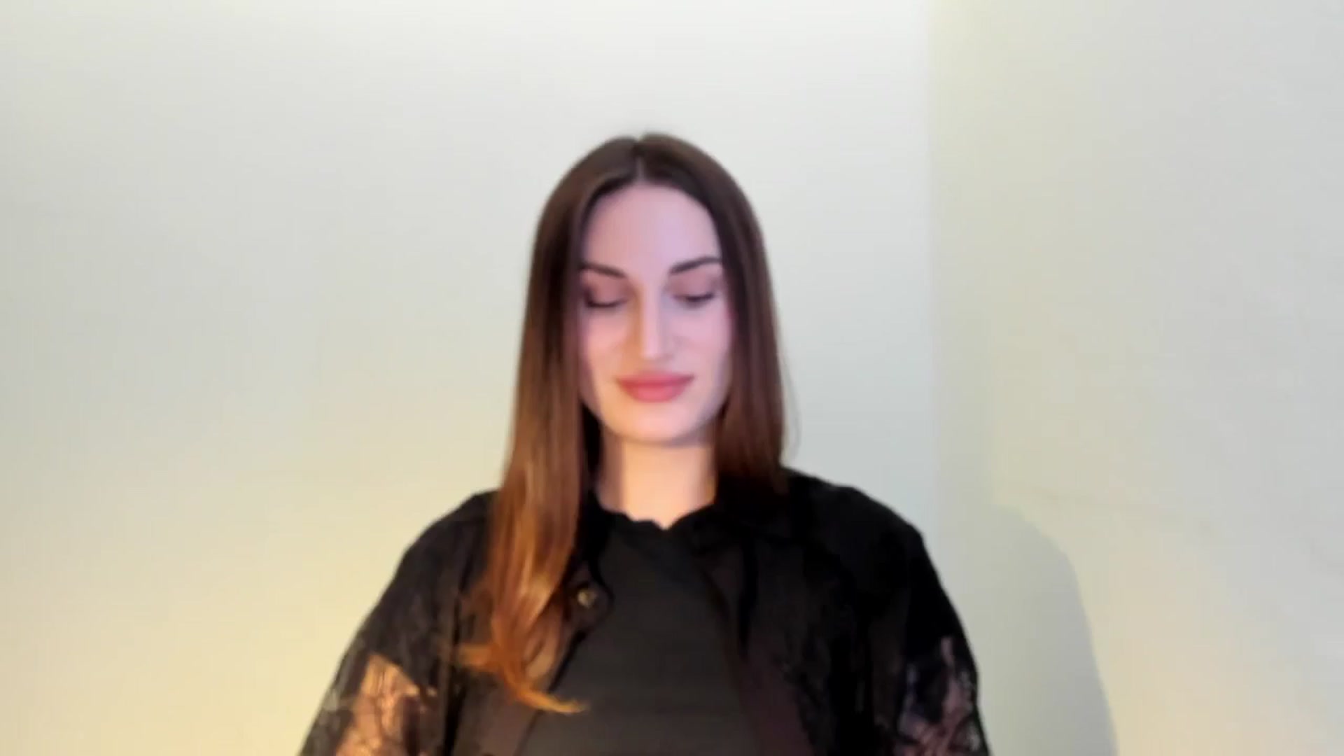 Gallery image thumbnail from IraGreen's myfreecams stream on, 09/29/2025, 16:22 image 15 of 20