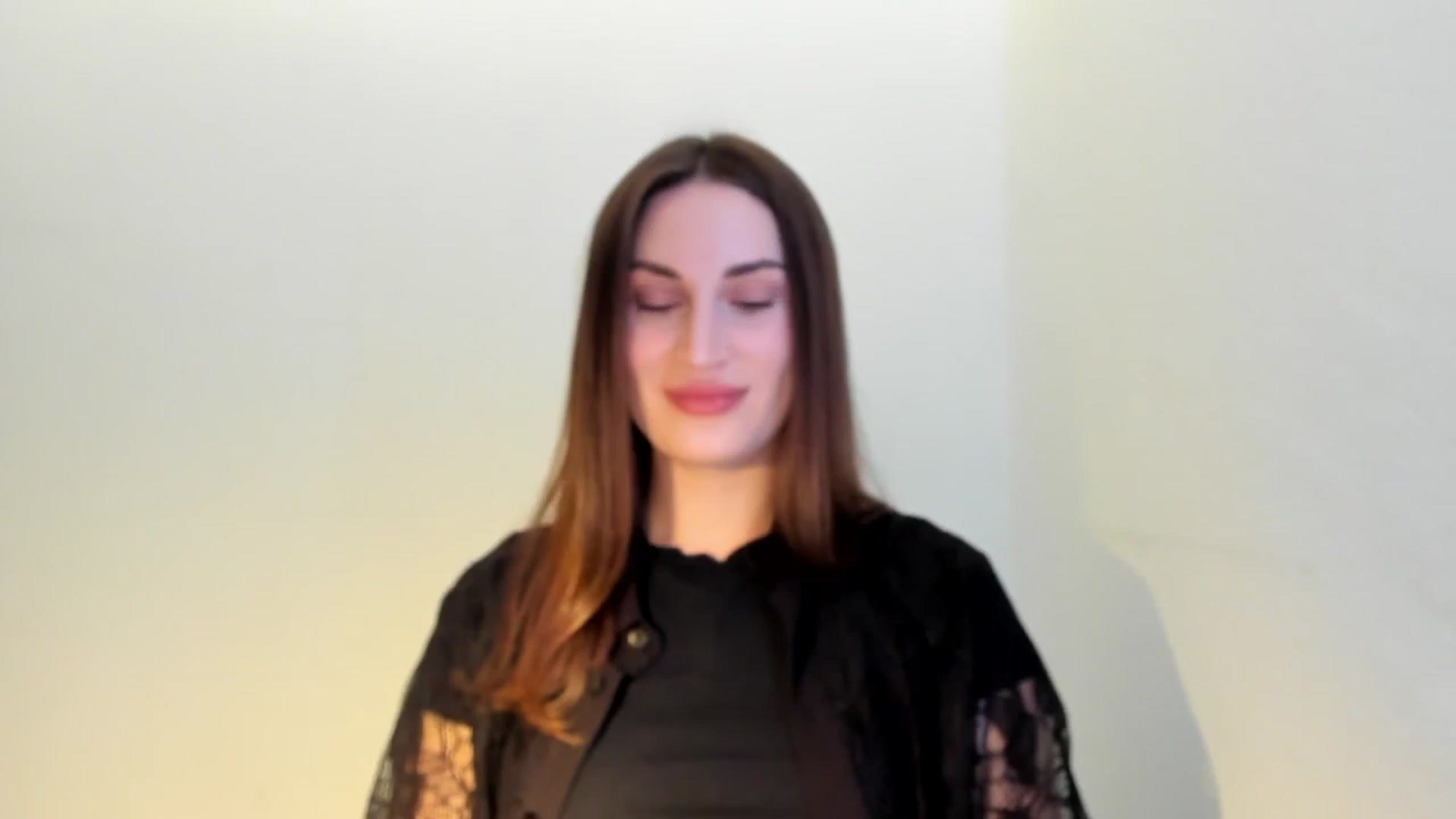 Gallery image thumbnail from IraGreen's myfreecams stream on, 09/29/2025, 16:22 image 14 of 20