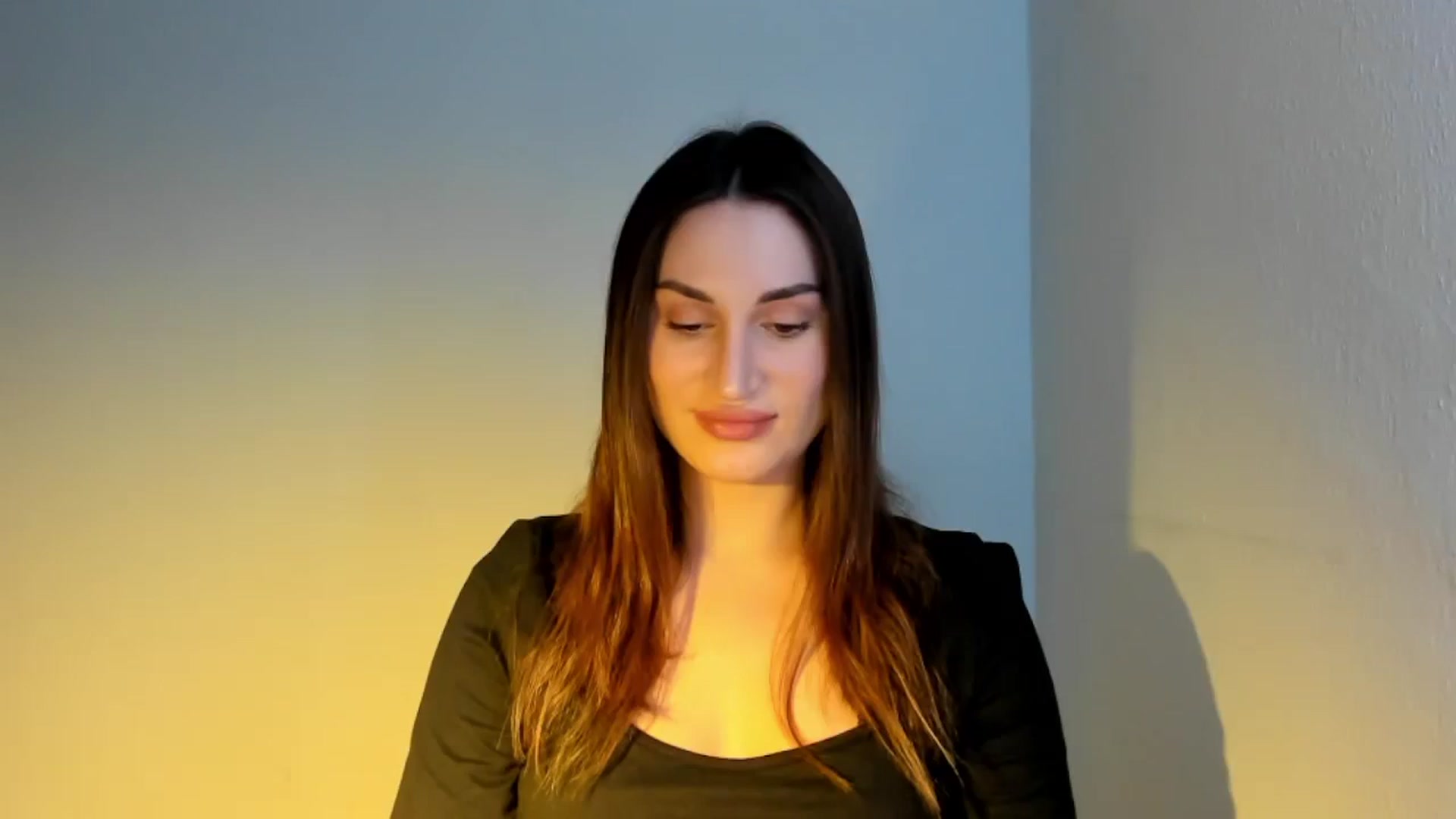 Gallery image thumbnail from IraGreen's myfreecams stream on, 10/04/2025, 13:02 image 12 of 20