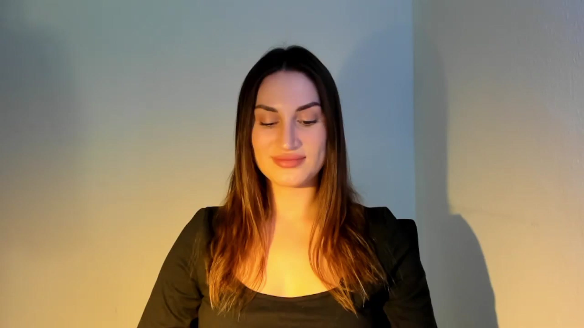 Gallery image thumbnail from IraGreen's myfreecams stream on, 10/04/2025, 13:02 image 3 of 20