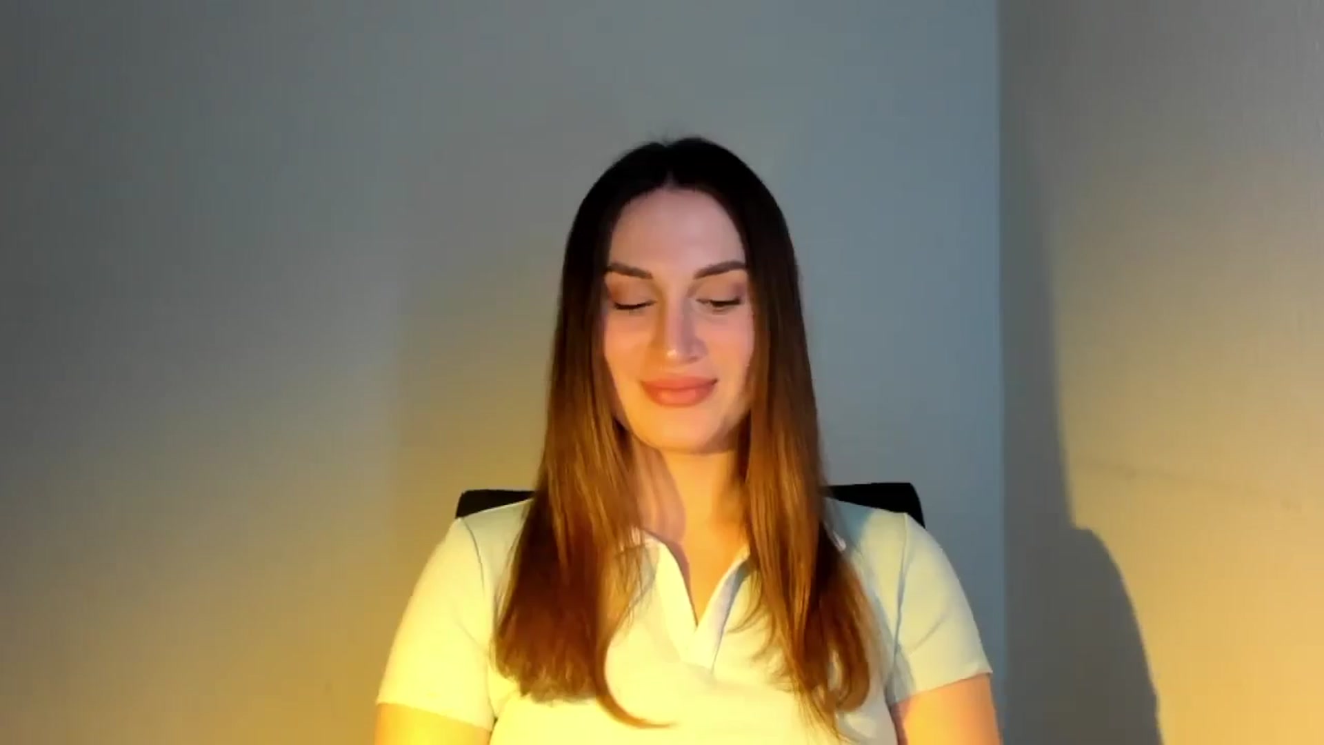 Gallery image thumbnail from IraGreen's myfreecams stream on, 11/04/2025, 15:51 image 15 of 20