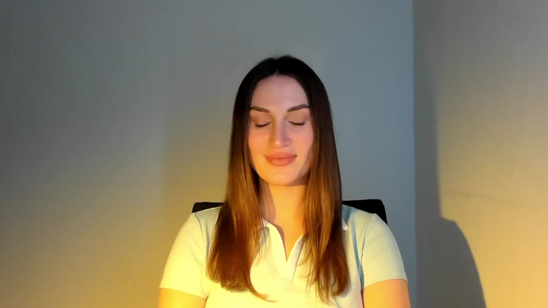 Gallery image thumbnail from IraGreen's myfreecams stream on, 11/04/2025, 15:51 image 16 of 20